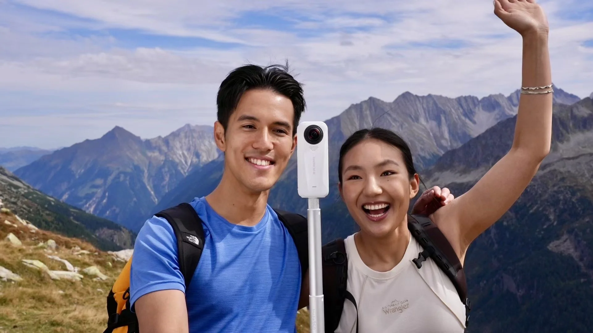 Insta360 X4 Air launch video