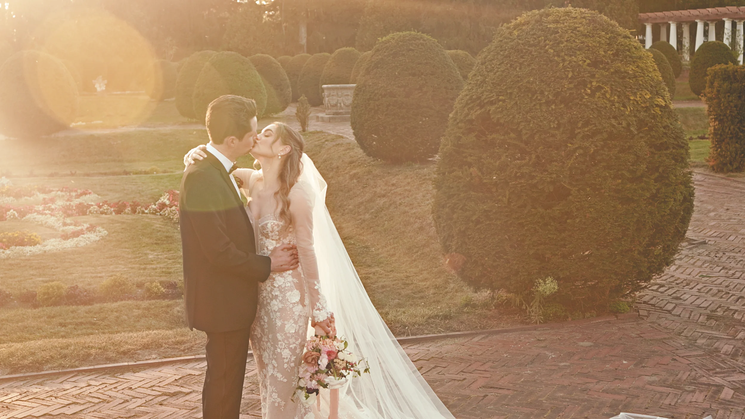 Sonnenberg Gardens Wedding Film | Finger Lakes Videographer