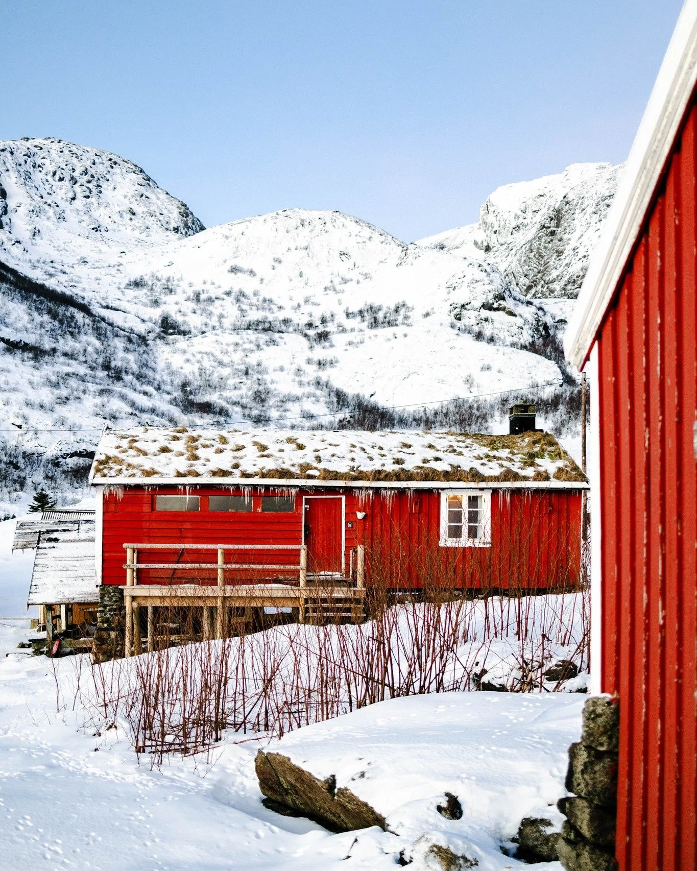 These buildings once kept boats and fishermen safe through the winter.
Now they hold stories, silence &ndash; and a few lucky guests.

#nesland #fiskev&aelig;retnesland #accommodation #rorbu #fishermanscabin