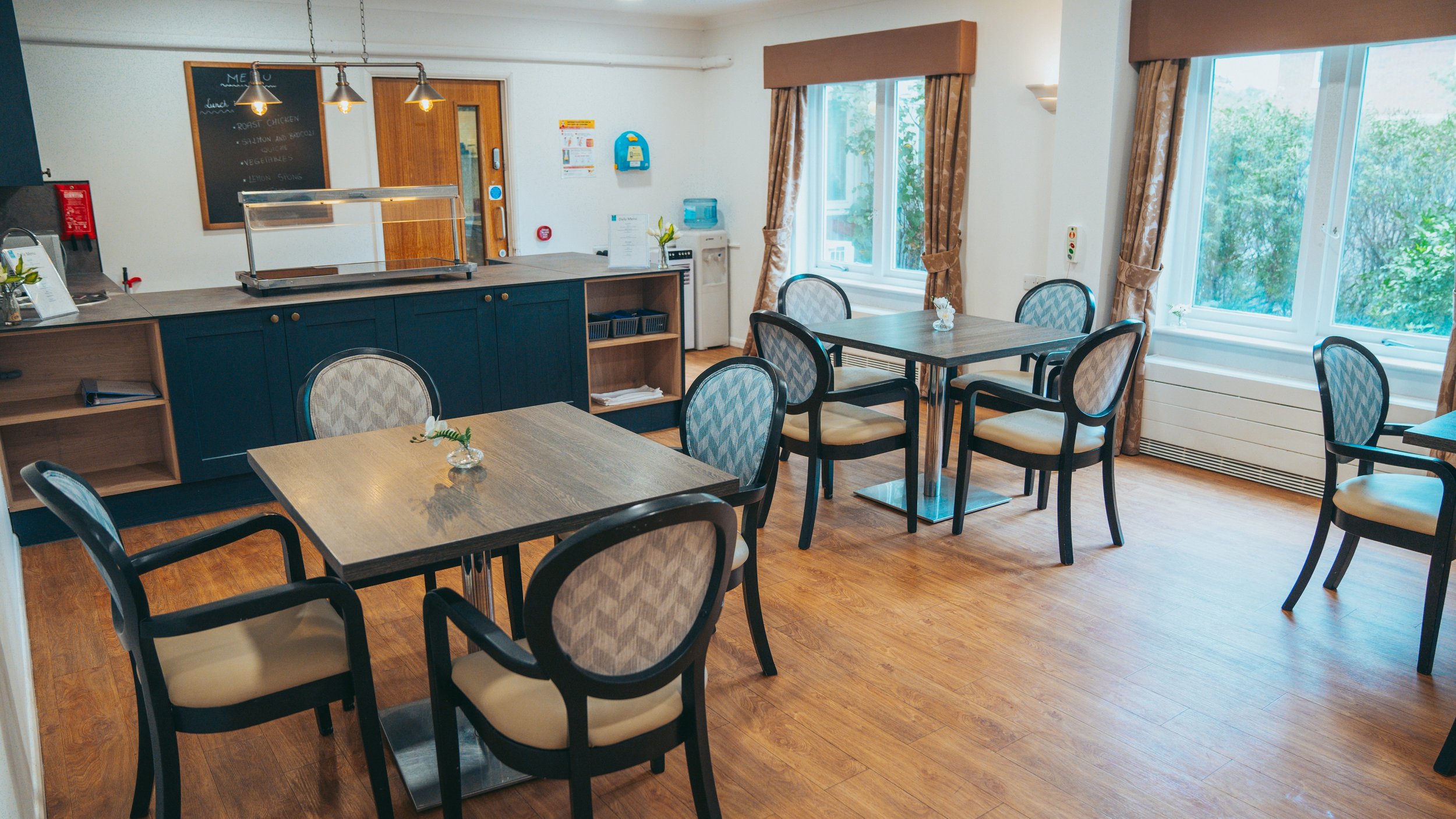 Bistro, The Summers