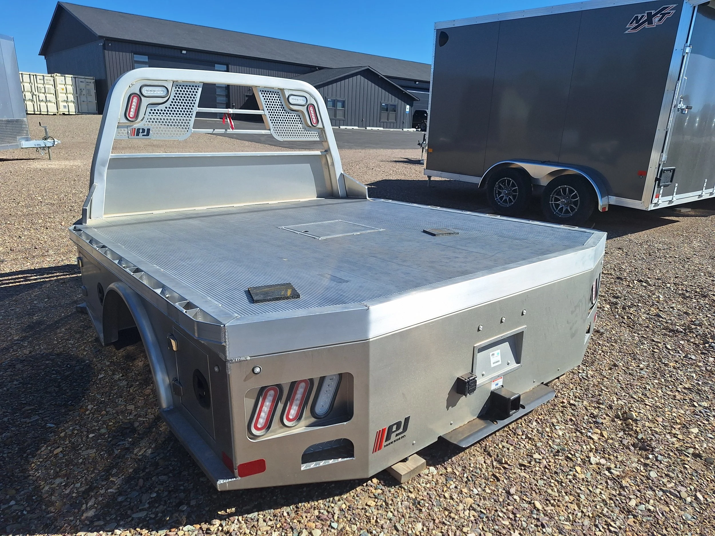 PJ ALGS Aluminum Skirted Flatbed | SRW Long Bed