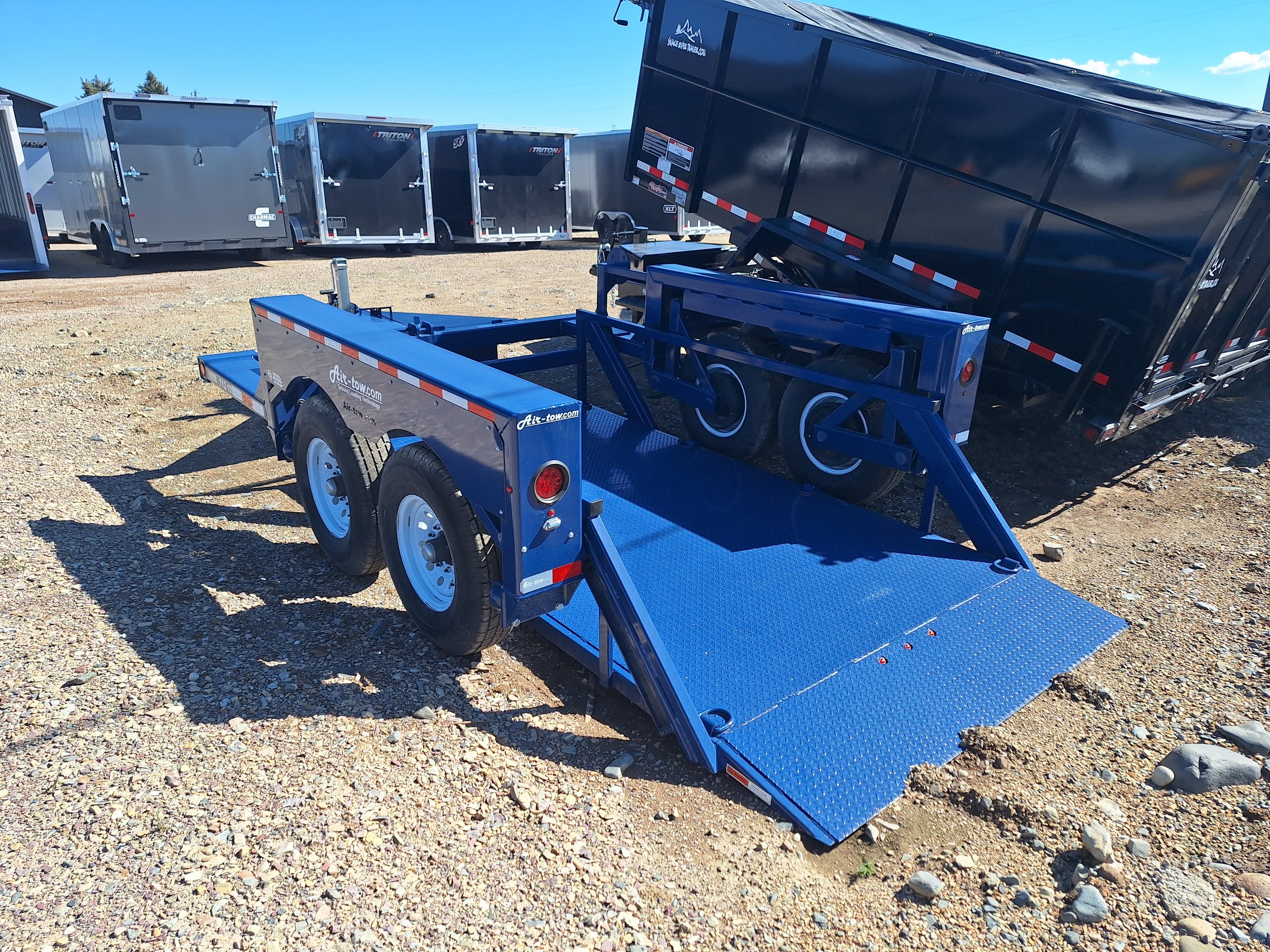 Air-Tow T12-10 Ground-Level Trailer