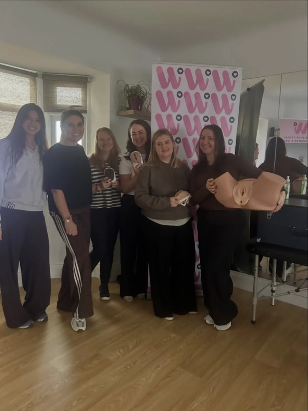 Amazing day today teaching Pelvic Floor &amp; More to such a fabulous group of students! 🌟✨

The energy and dedication in the room were incredible! Thank you to everyone who joined and brought so much passion to learning. 💫

📢 Big news! Pelvic Flo