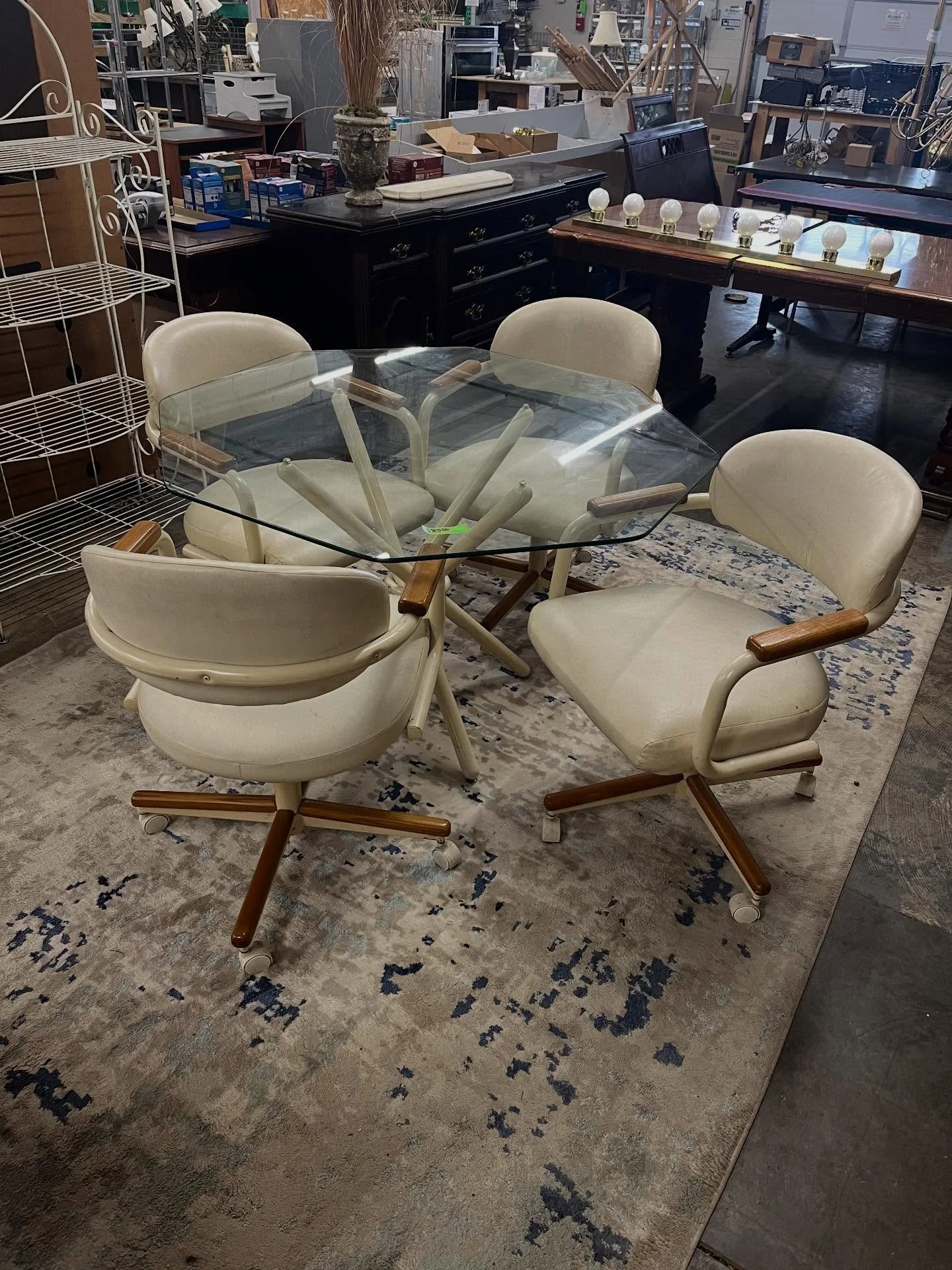 Table with 4 chairs $185