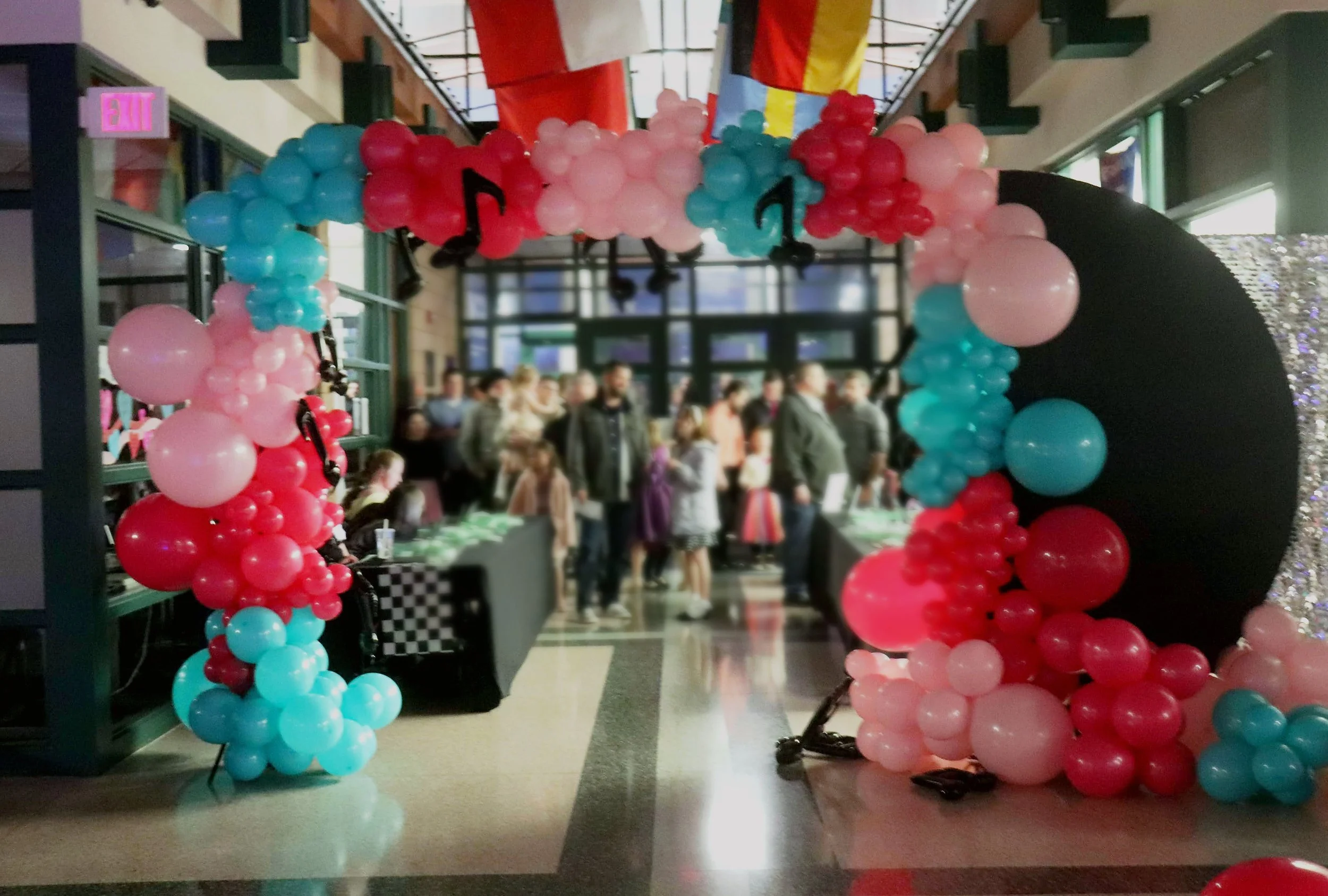 04-sock-hop-entrance-and-crowd.jpg