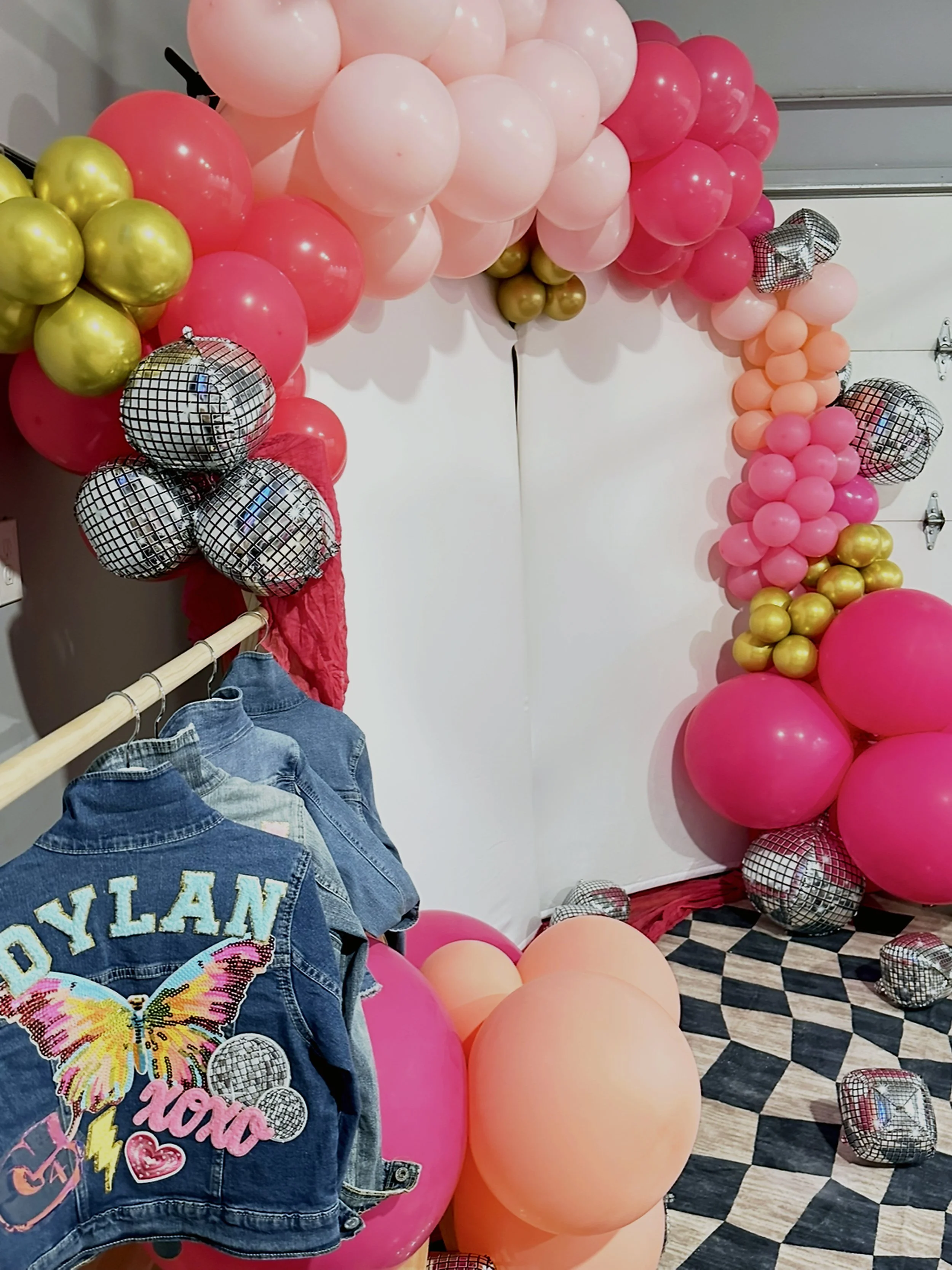 06-sock-hop-denim-and-balloon-detail.jpg