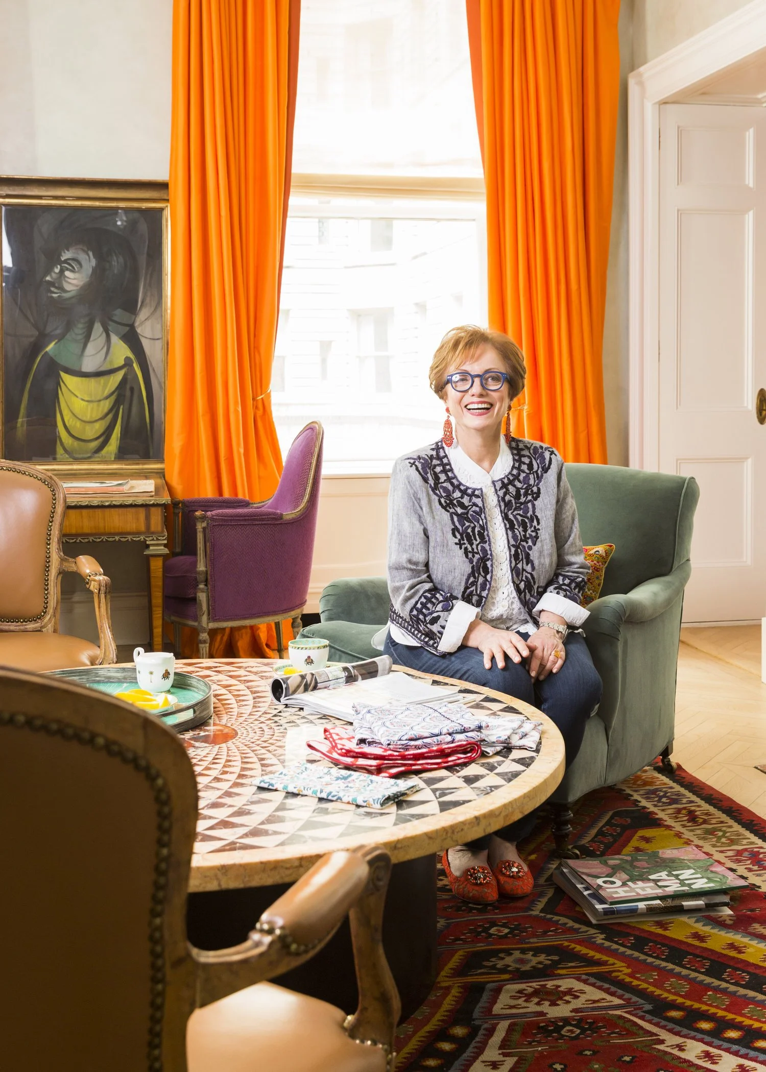 Roberta Freymann portrait, photographed by Lesley Unruh, featuring elegant natural makeup and polished hairstyle by NYC hair and makeup artist
