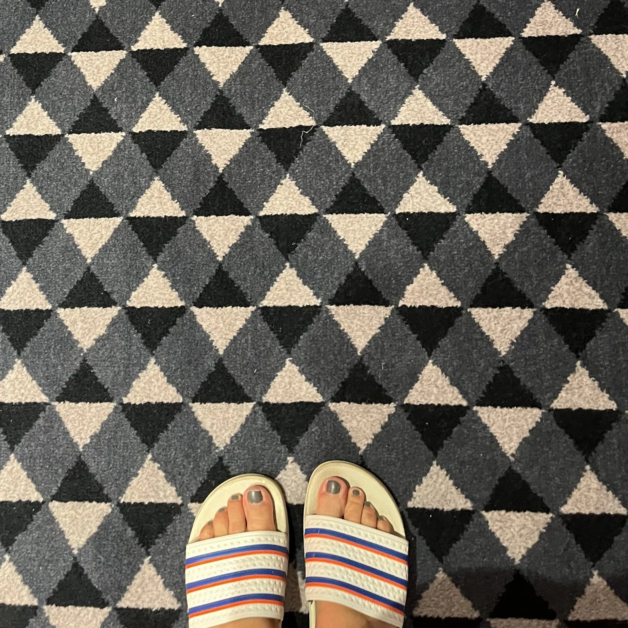 Feet_4911.jpeg