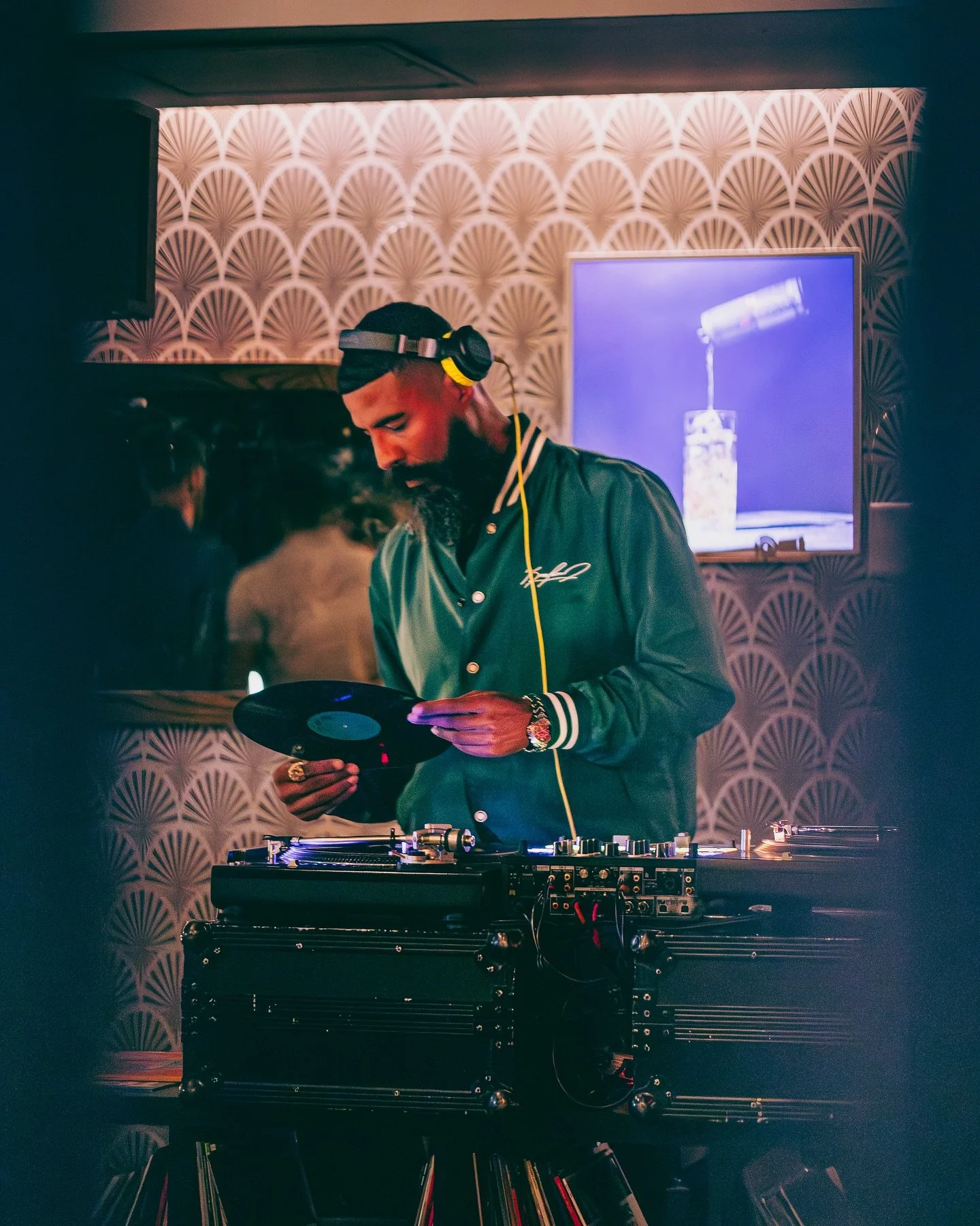 Behind the curtain, every Friday night @djbigreeks and @thewaxaholics drop the needle from 7pm-11pm. | Happy Hour Daily from 4pm-6pm. Cheers!