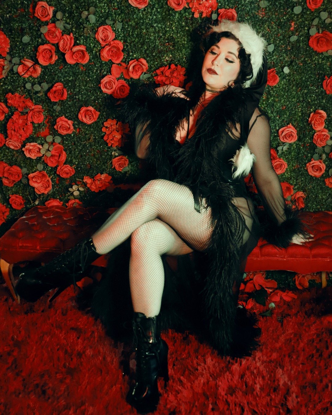 ❄️💃 Snowy Nights Burlesque &mdash; December 20 at HiFi 💃❄️

Step into a world of winter sparkle and sultry glamour as Snowy Nights Burlesque returns to HiFi for one unforgettable evening. Expect shimmering performances, dazzling choreography, and a