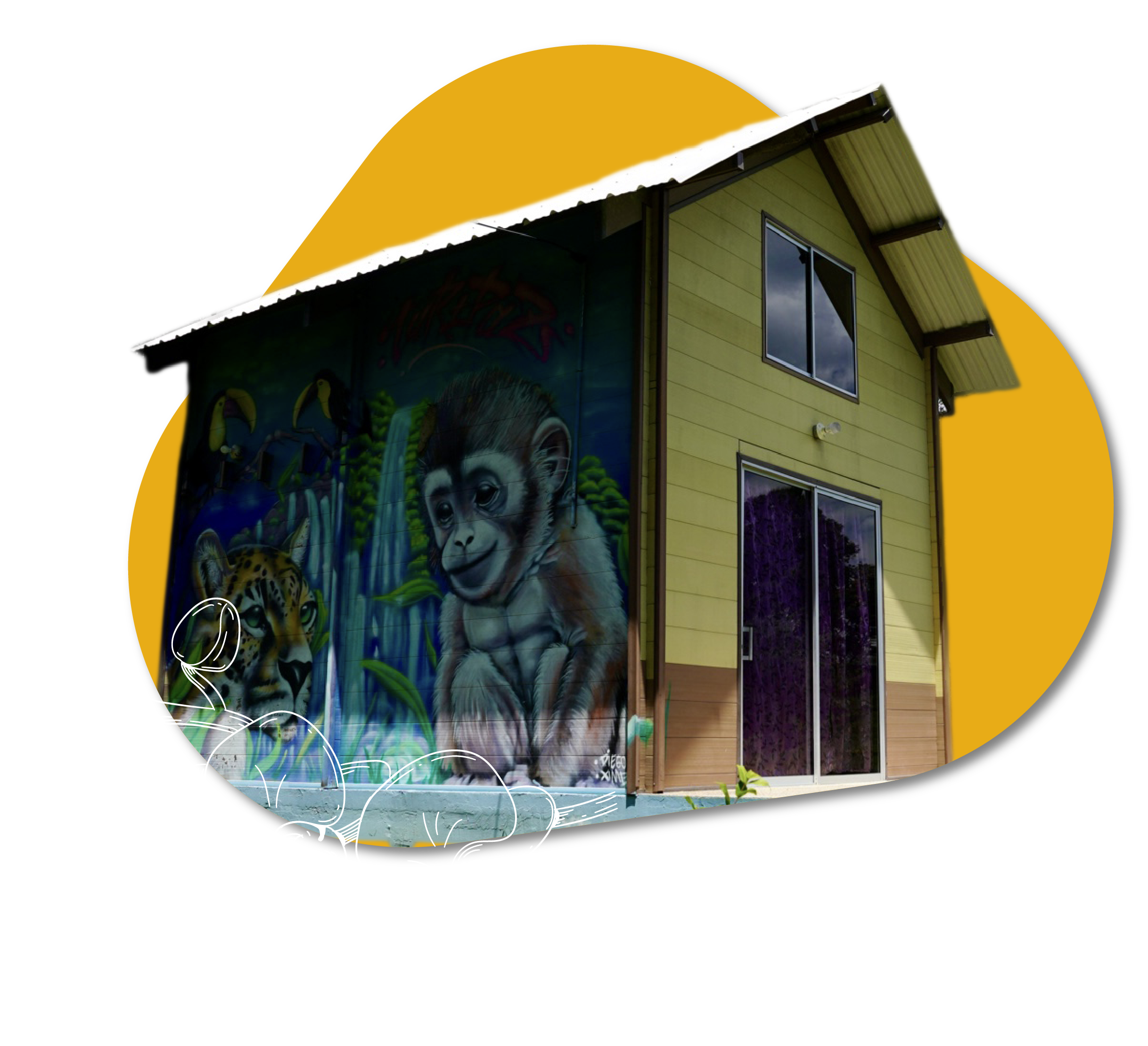 Casa amarilla con ventanas y un mural de animales salvajes en la pared lateral, en un estilo colorido y detallado.