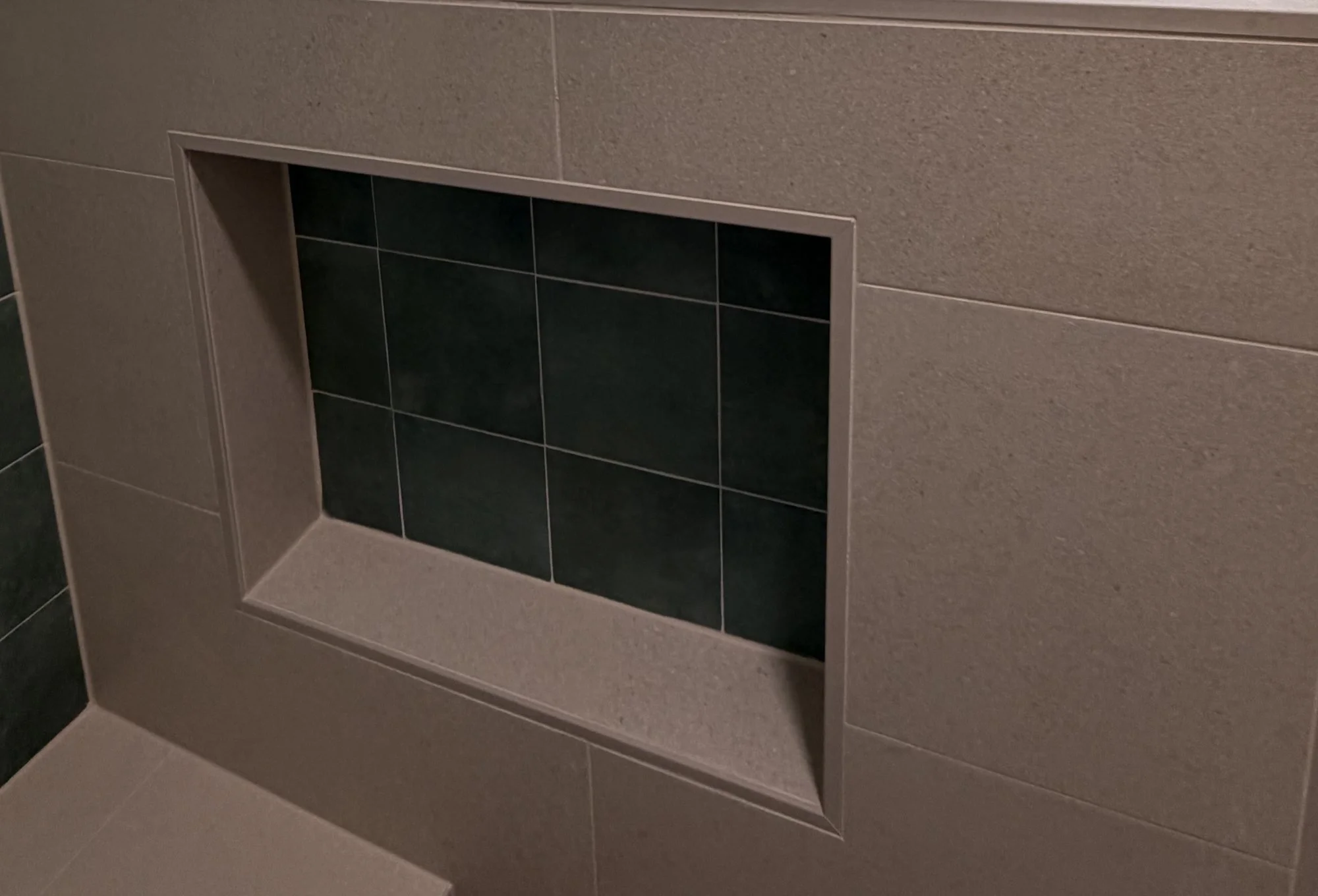 collins-bathroom-remodel-belle-isle-4-shower-niche-bench.jpg