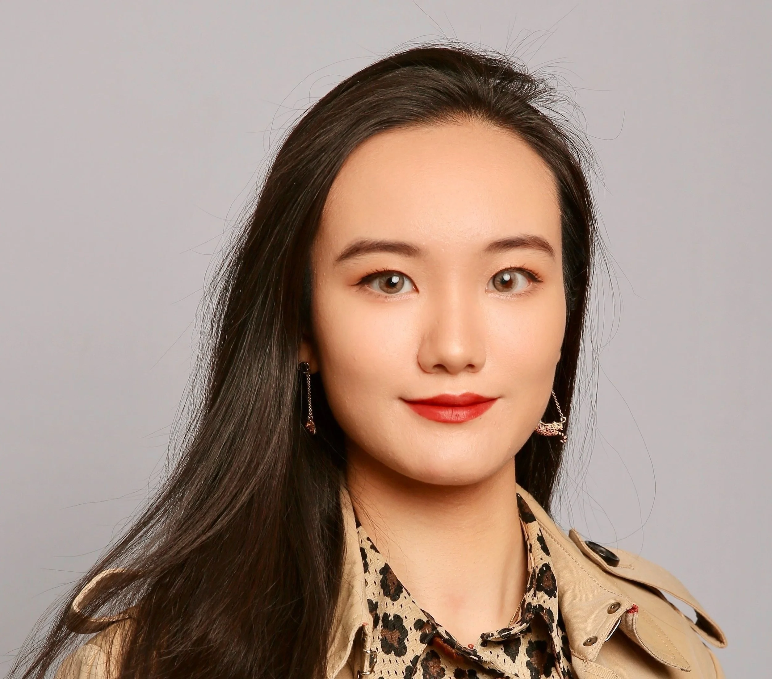 Hypatia Wu Headshot.jpg