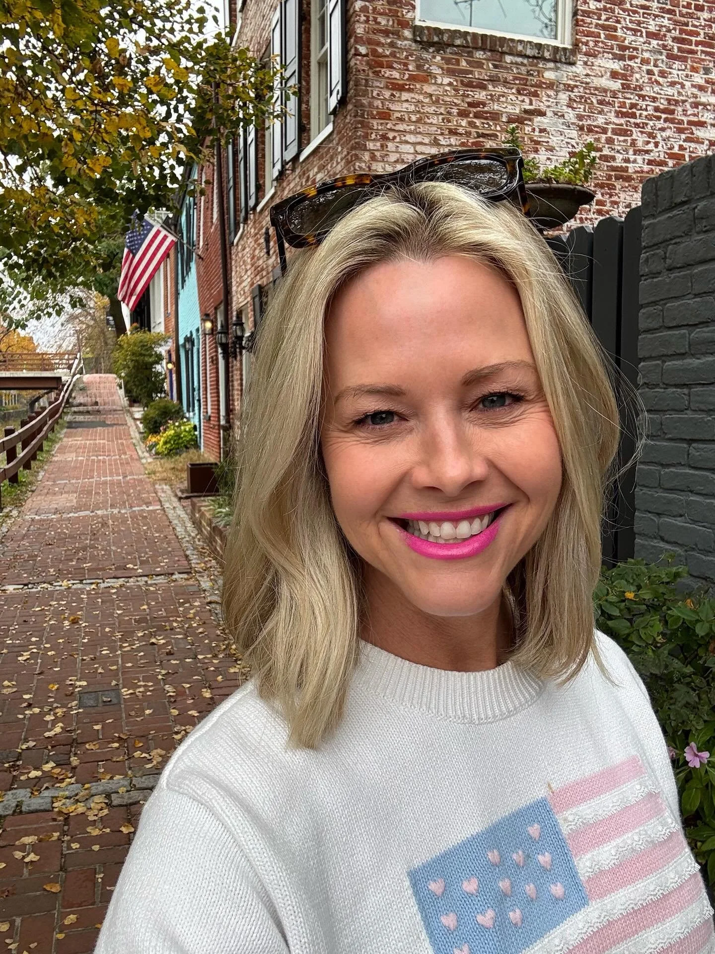 Feeling off? You&rsquo;re not alone!! 

This second season of life- perimenopause, menopause, hormones shifting all over the place, can feel confusing, frustrating, and very isolating.

So let&rsquo;s talk about it! 

What&rsquo;s helped you (or the 