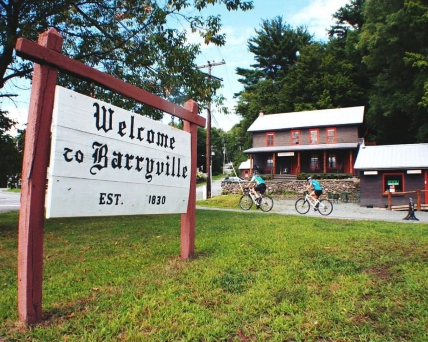 🏞️ AREA SPOTLIGHT: Barryville, NY

This once-sleepy hideaway has evolved into a haven for entrepreneurs, artists, and food lovers, without losing its deep connection to the stunning natural landscape of the Delaware River Valley. 🌿✨

Looking for ad