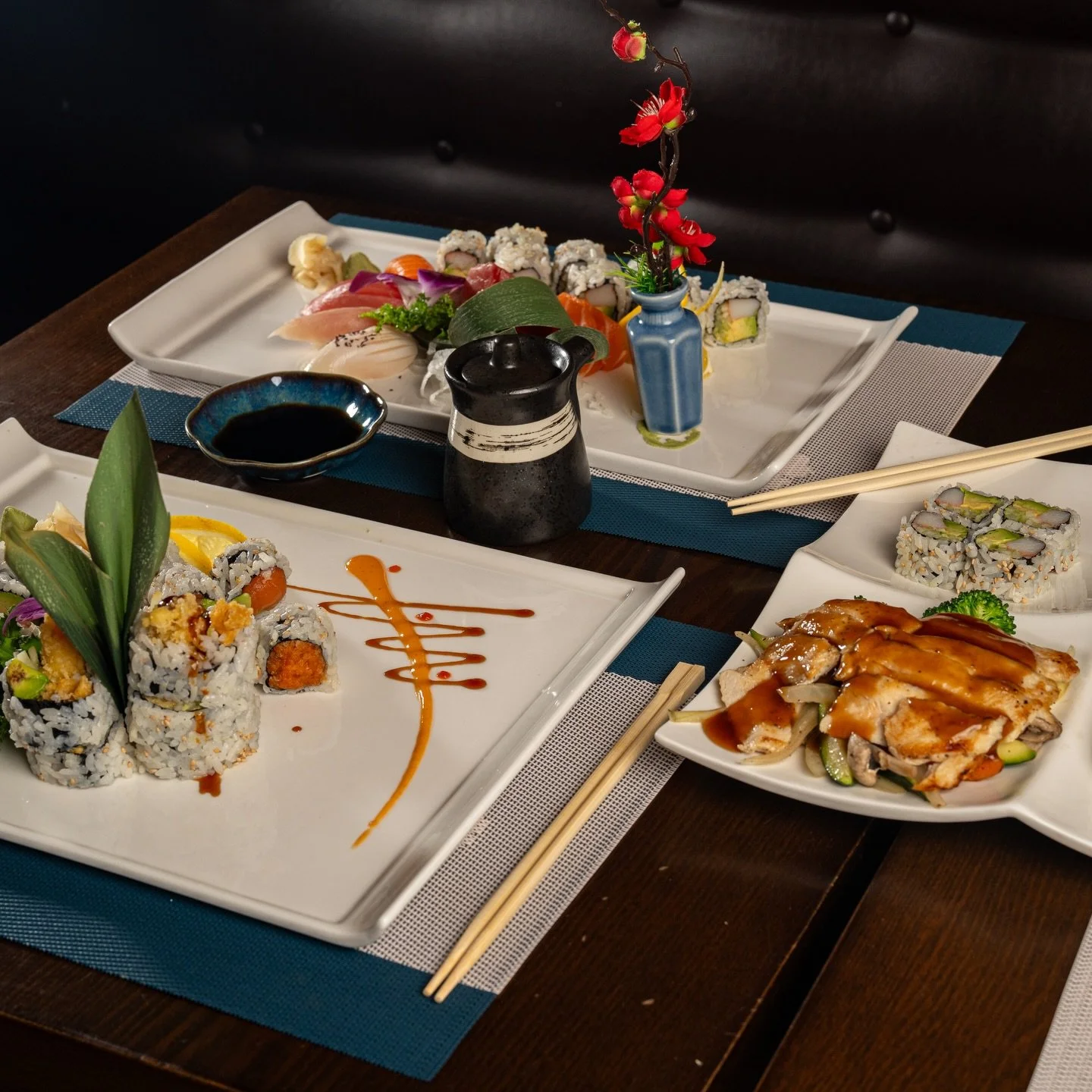 Your midday escape awaits! Come in for lunch or order takeout from 11 am to 3pm every day except Tuesday and Sunday 🍱