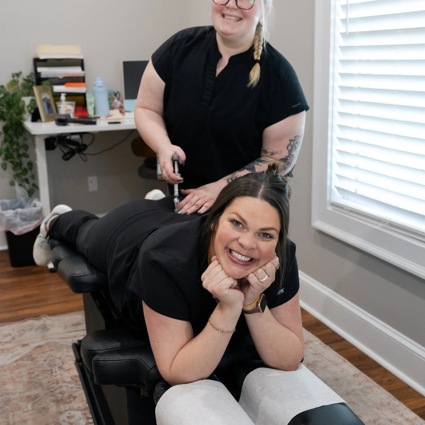 Sometimes you really don't know it's your "last day" until it is 🖤

On Tuesday afternoon, Dr. Lindsey received her final prenatal adjustment...all while having contractions (though she didn't realize how close baby Cole was to arriving!). 