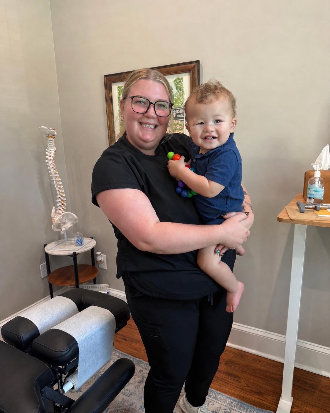 Mama came in for an adjustment and we got all the cuddles from this sweet boy! 😍 We would call that a win-win if you ask us! Happy Wednesday from all of us at The Local 🤍