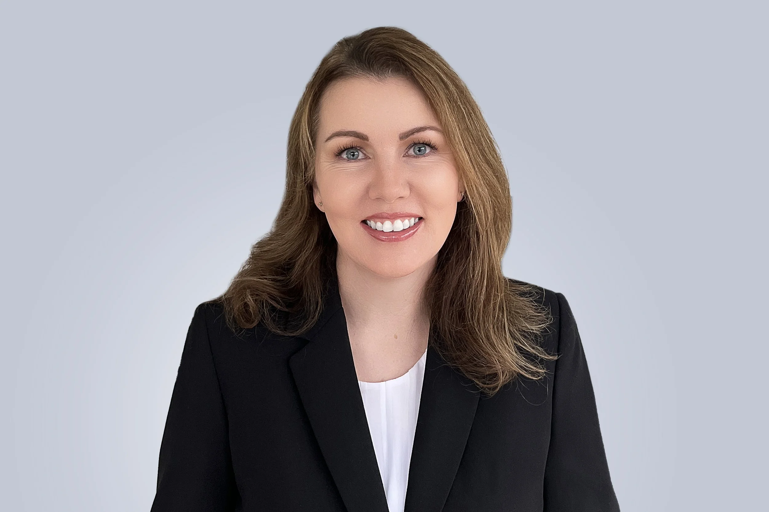 Dr. Natalie Bernstein, licensed psychologist individual, couples, family therapy, coparenting, reunification in 45 psypact states. 20+ years experience.