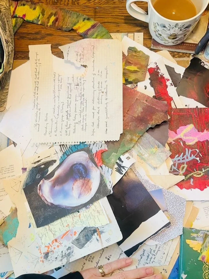 Still going steady with my morning practice. I don&rsquo;t think we&rsquo;re breaking up anytime soon, but having house guests for 2 weeks might challenge me more than I can guess. 

#artheals #artjournaling #goldenopenacrylics #collage #morningpages