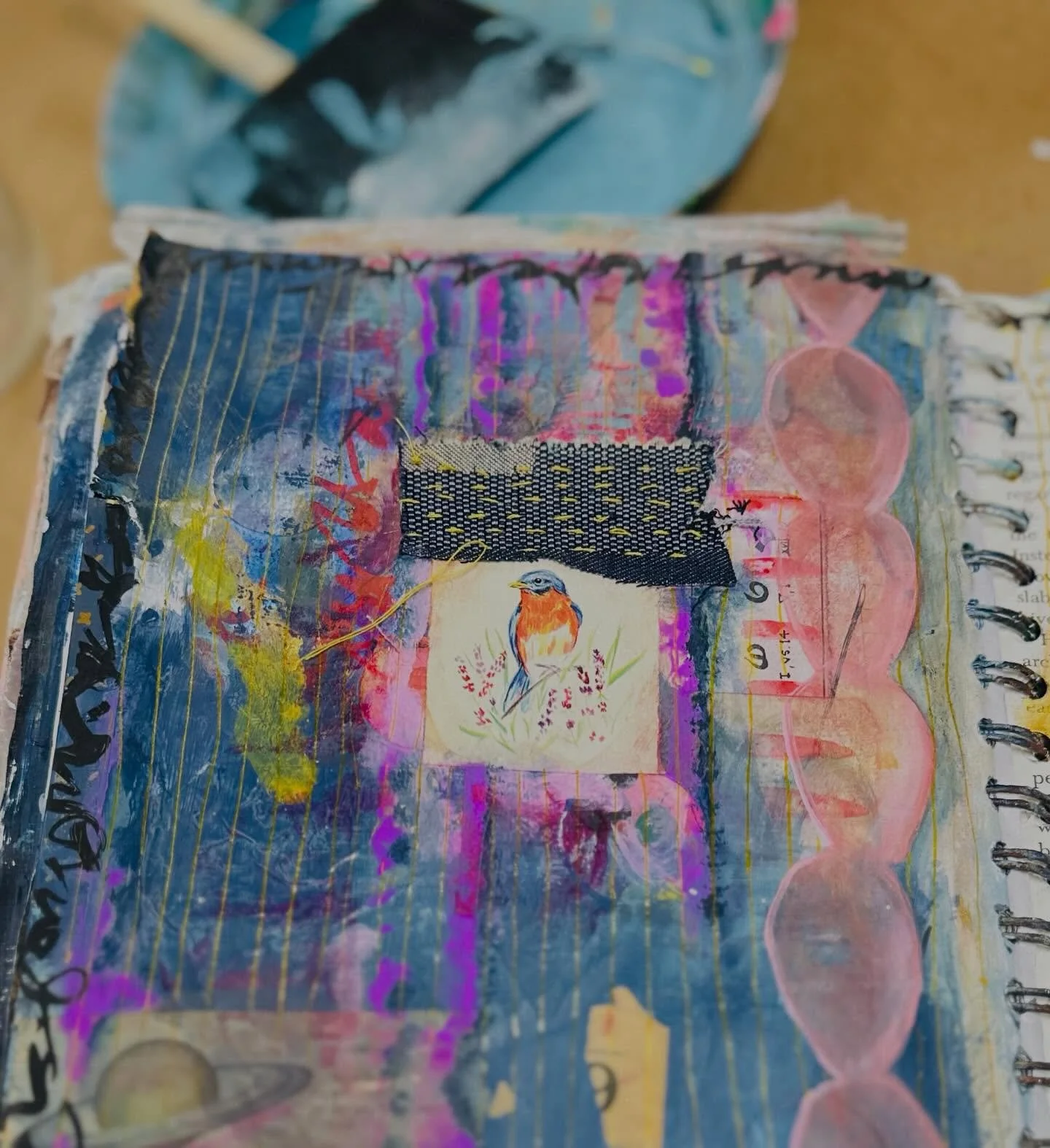 Sewing our lives. Days stitched together. Mending, healing. Culturally bonding. Meditative. Timeless. 

#artheals #artjournsling #womensupportingwomen #artsandcrafts #sewing