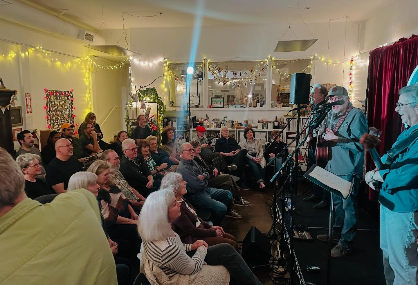 Happening now 💕🎶🎤