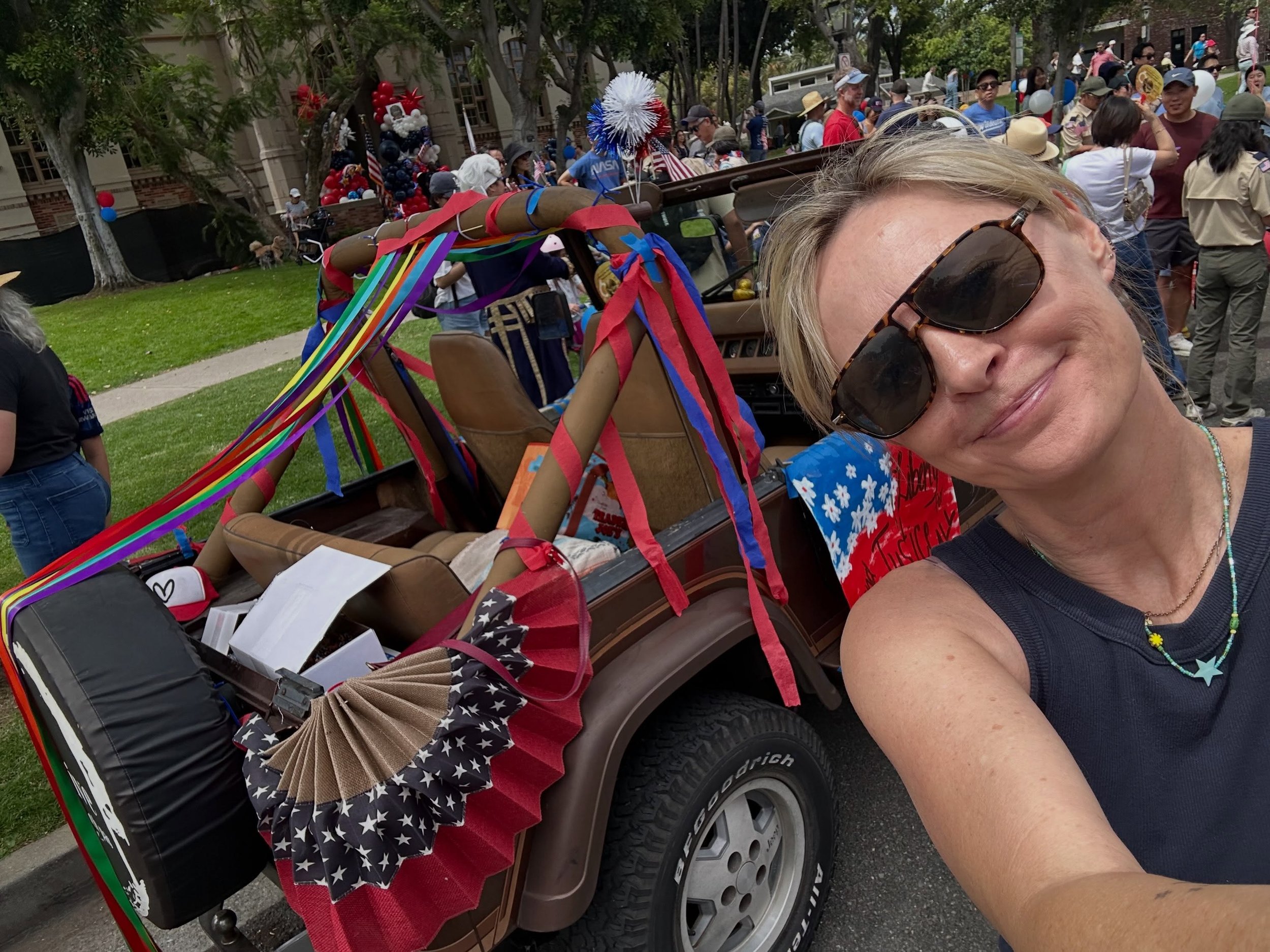 Happy 250 America! You don&rsquo;t look a day over 249. 

As always, my heart is full of love &amp; community; my stomach is full of bit o&rsquo; honey.

thank you always for being my sister bees to the end of the earth &ndash; @lisachenderson @wayfi
