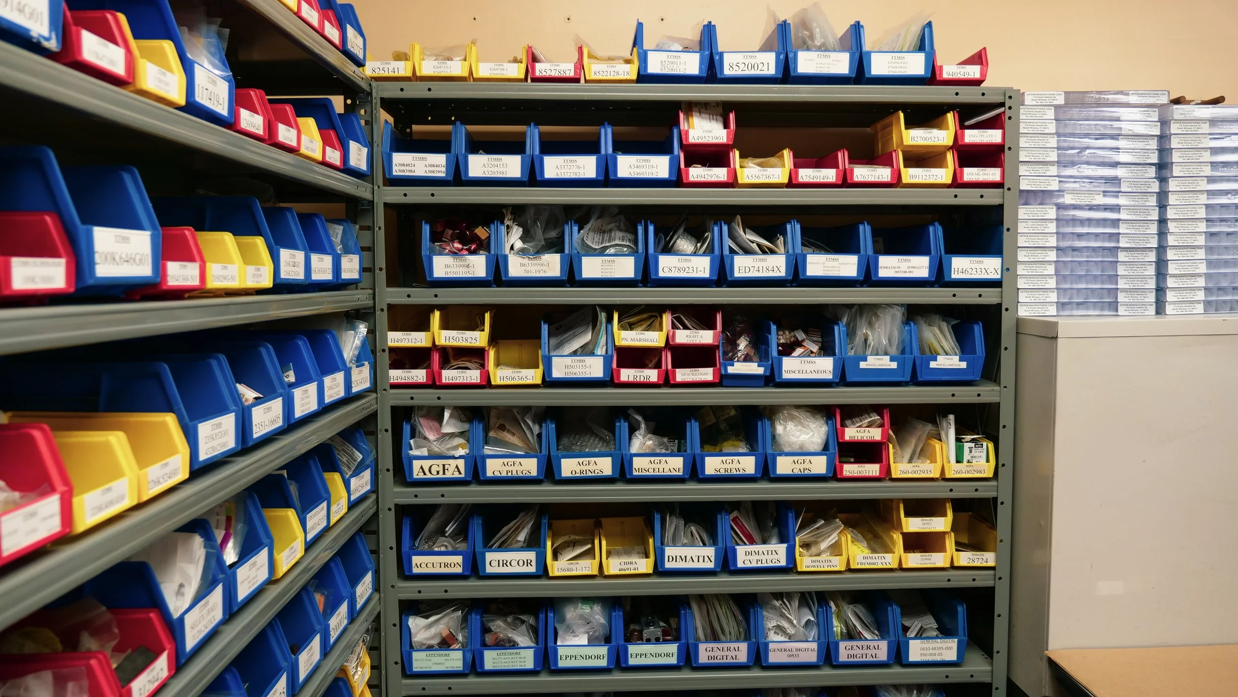 P1100443 MDRN 6 LR.jpg