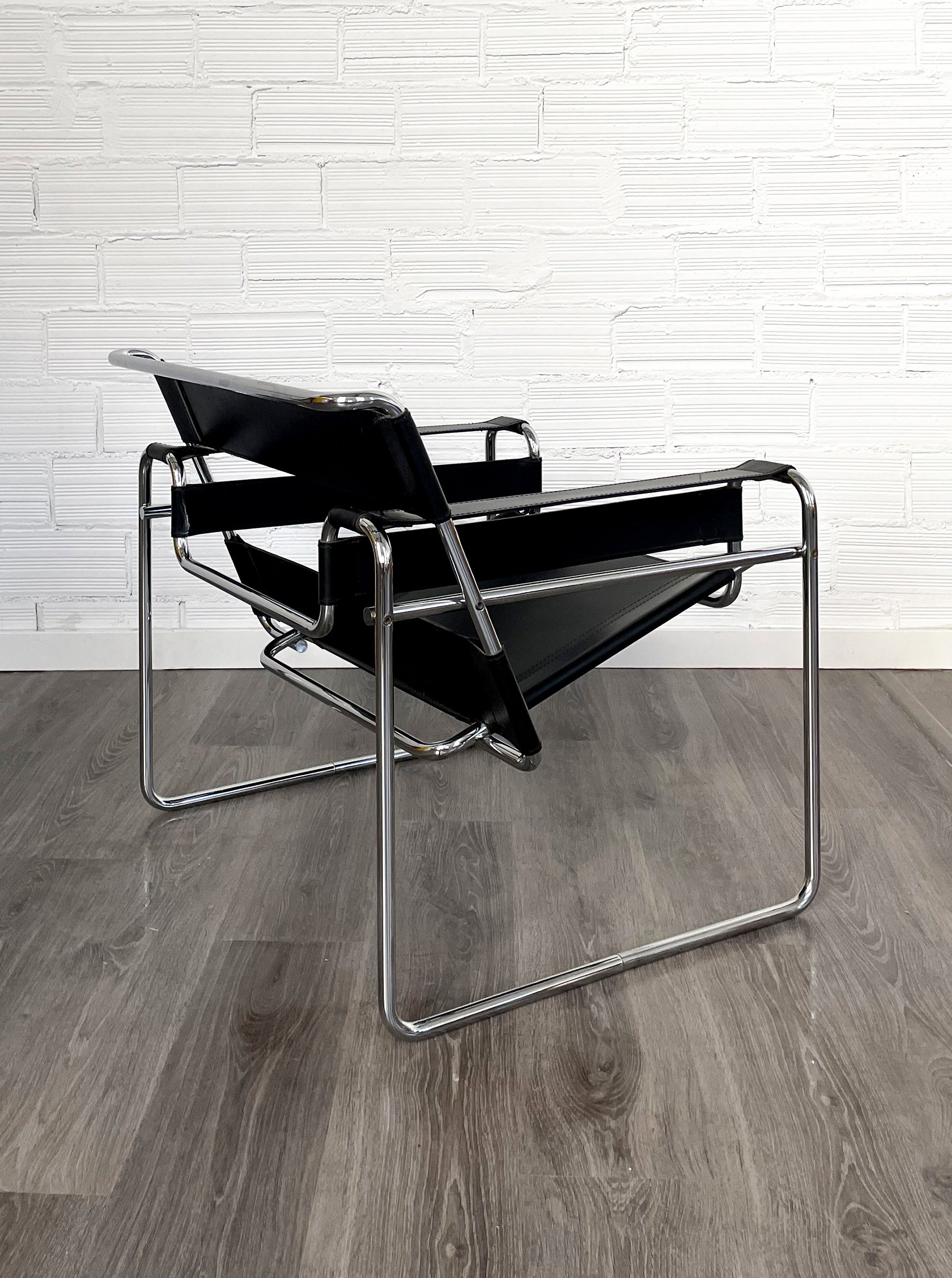 Silla Wassily B3. Marcel Breuer. Monda Lironda Vintage