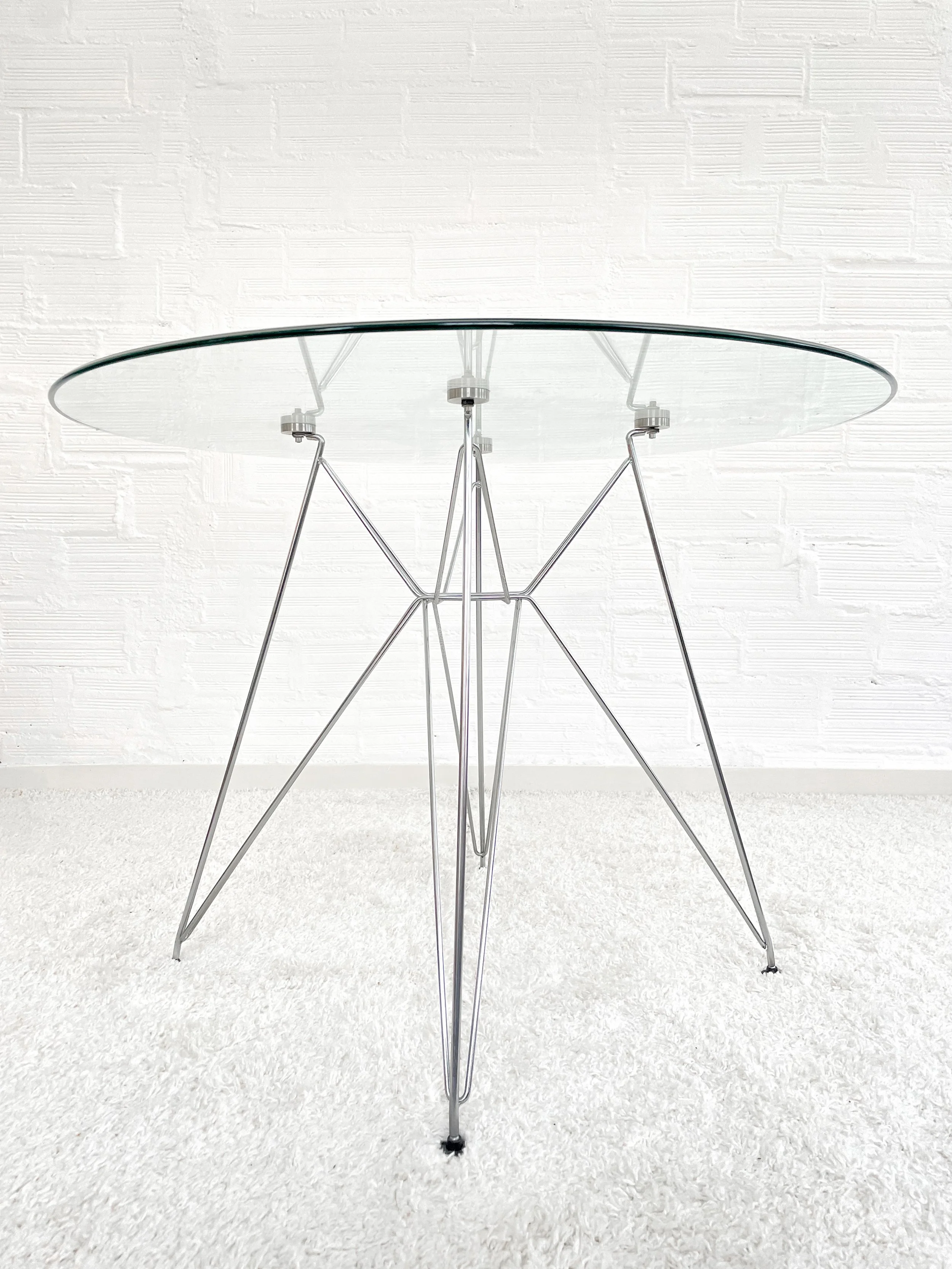 Mesa redonda Eames base Eiffel. Monda Lironda Vintage