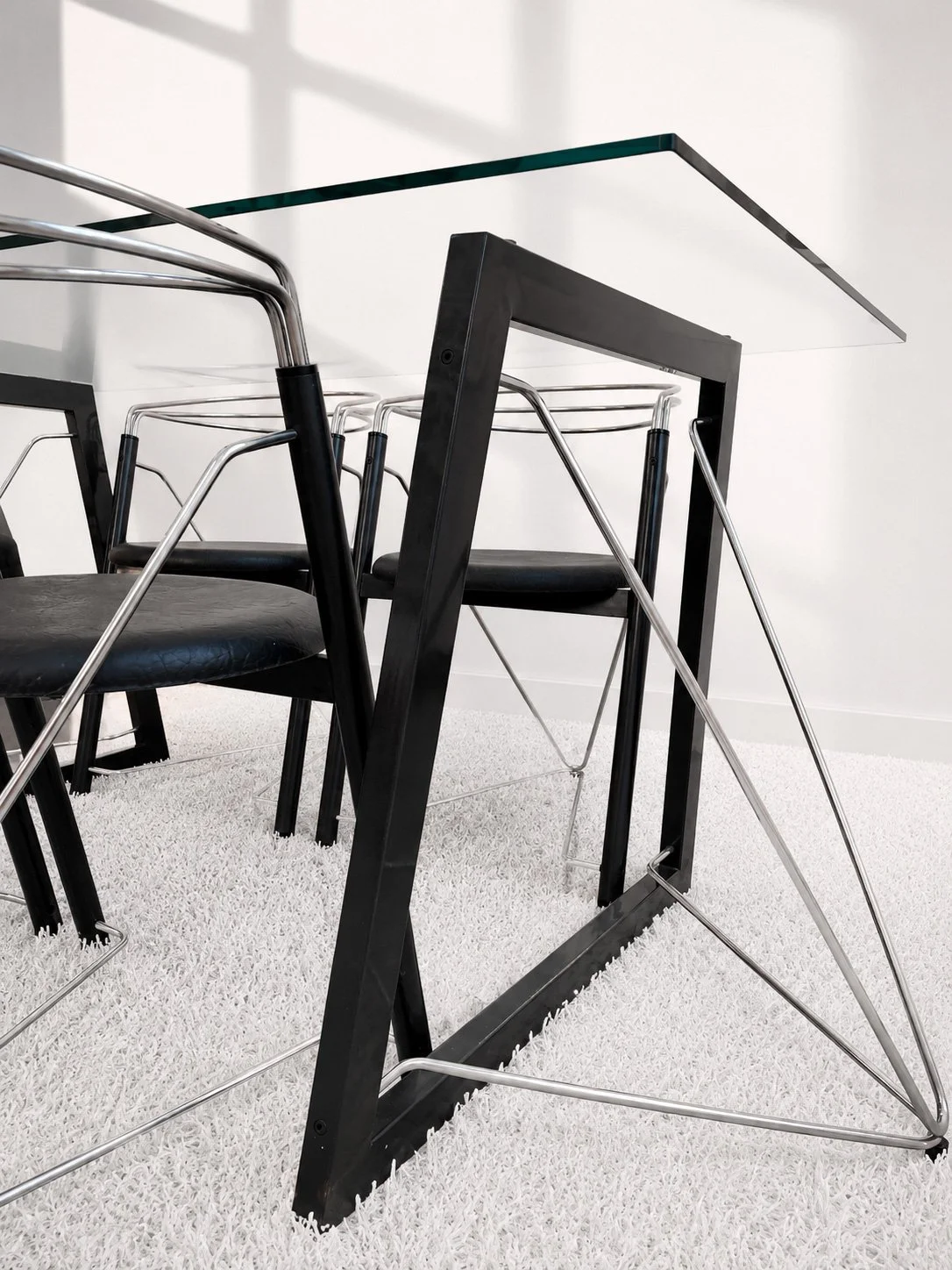 Mesa de comedor postmoderna de inspiración Mario Botta, años 80. Monda Lironda Vintage