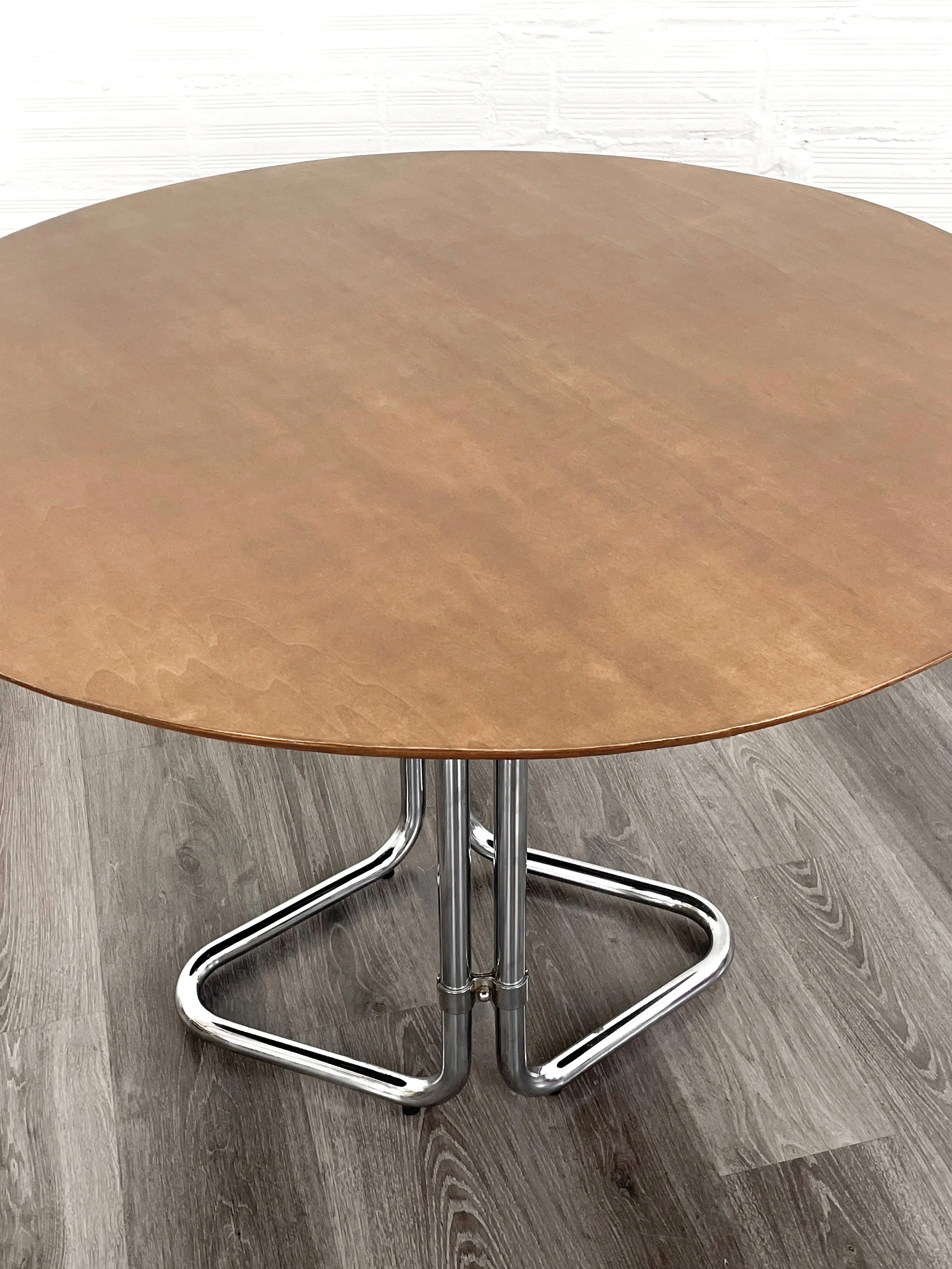 Mesa comedor Vintage. Sobre de madera maciza. 70s. Monda Lironda Vintage