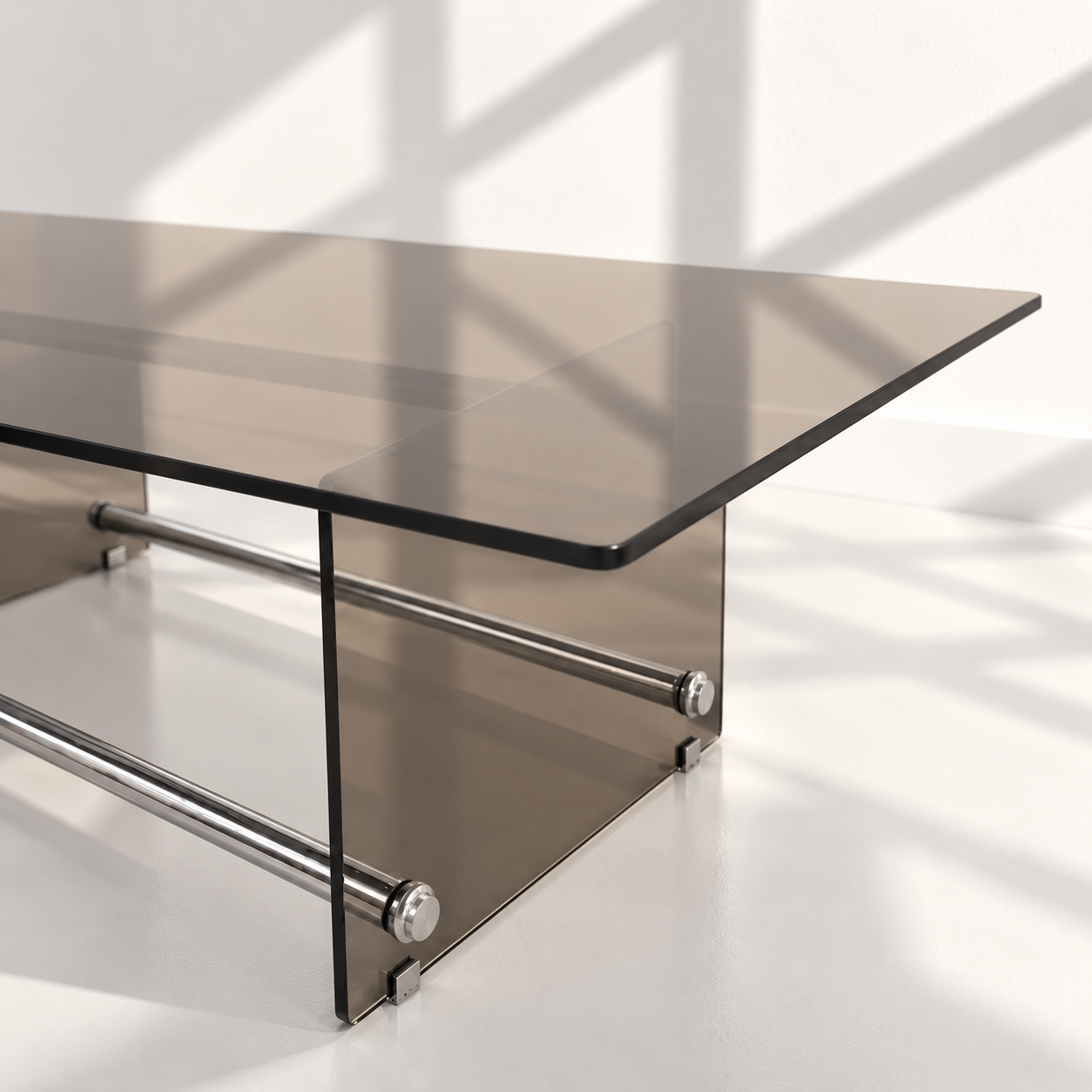 Mesa de centro italiana. Cristal ahumado. Circa 1970. Monda Lironda Vintage