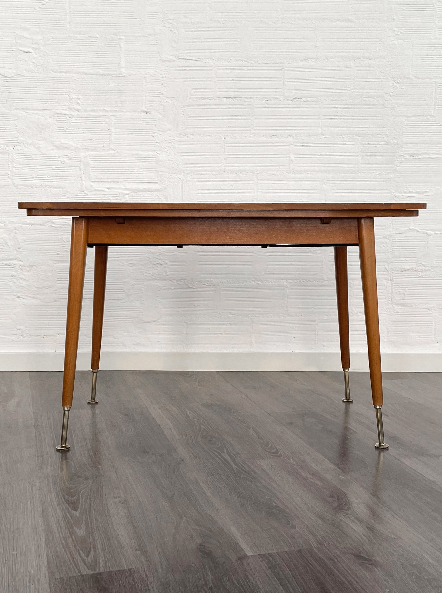 Mesa de comedor extensible vintage. Alemania. 50’s. Monda Lironda Vintage