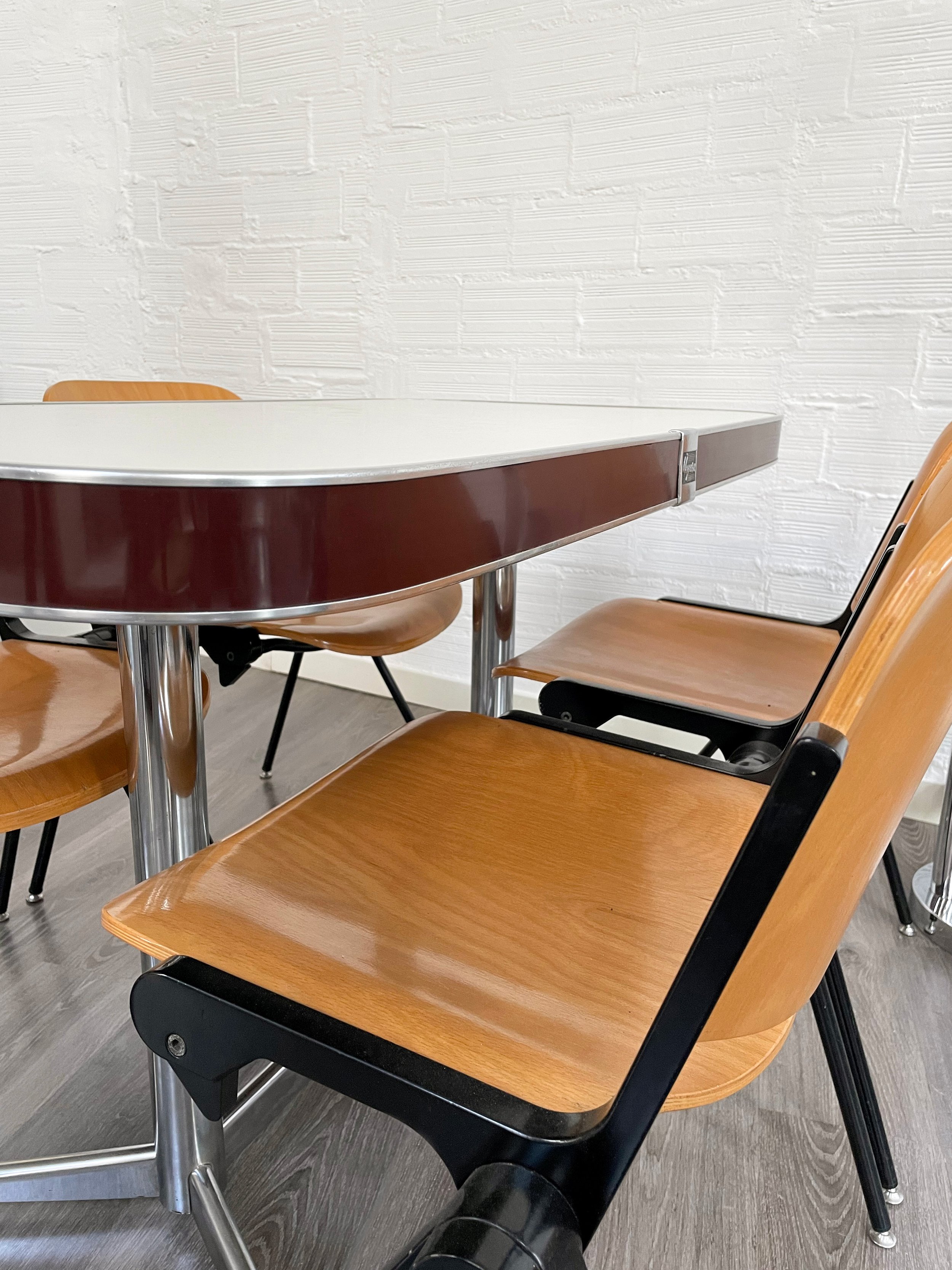 Mesa comedor vintage rectangular. Vegasa. 60s. Monda Lironda Vintage