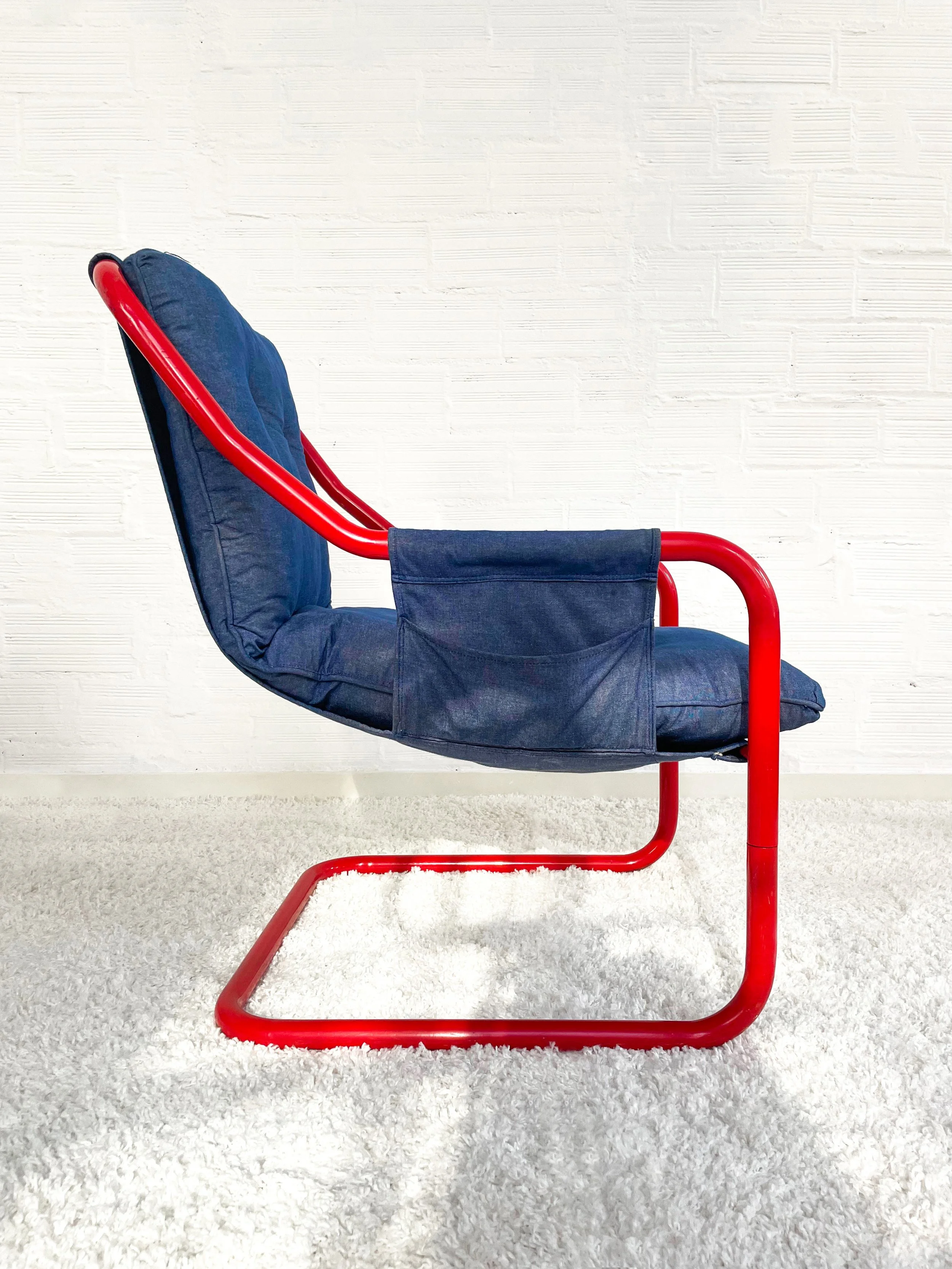 Sillón cantilever escandinavo vintage. 80s. Monda Lironda Vintage