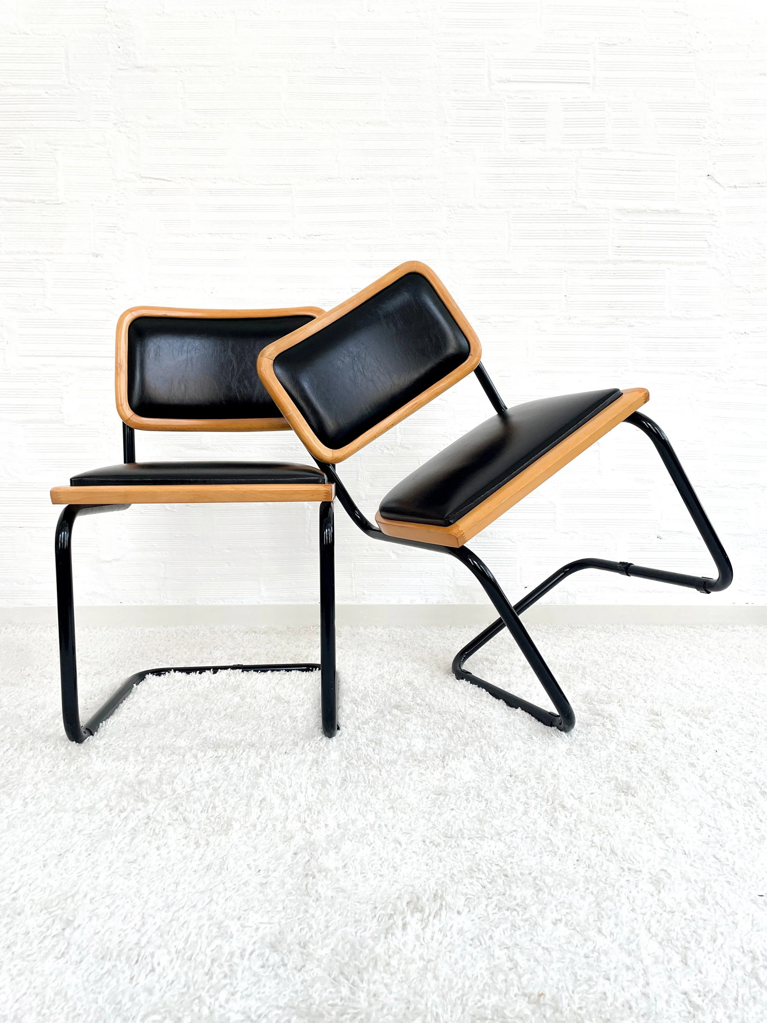 Silla Cesca B32. Tapizada y estructura lacada. Monda Lironda Vintage