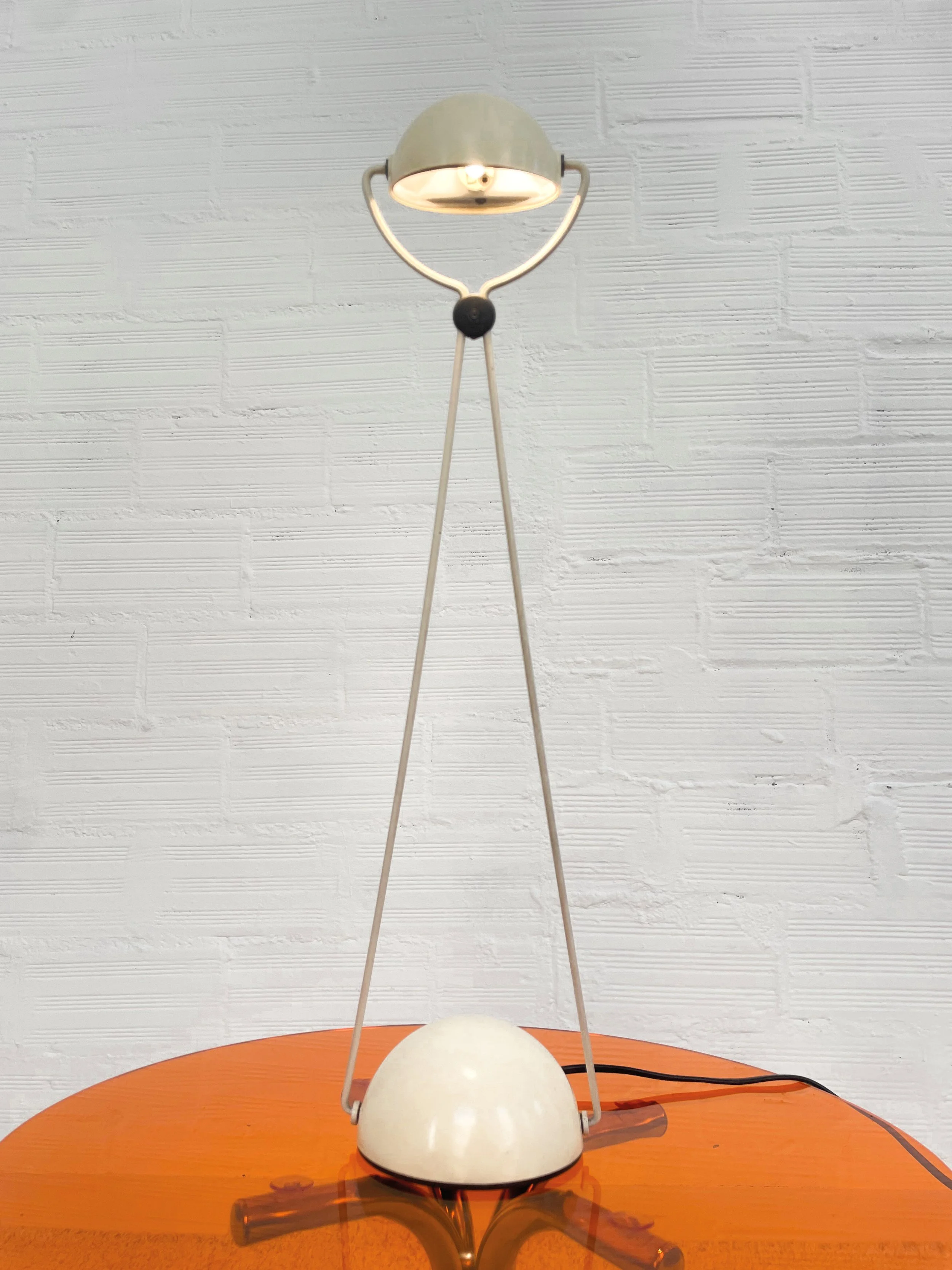 Lámpara de mesa Meridiana por Stefano Cevoli. Italia 80s. Monda Lironda Vintage