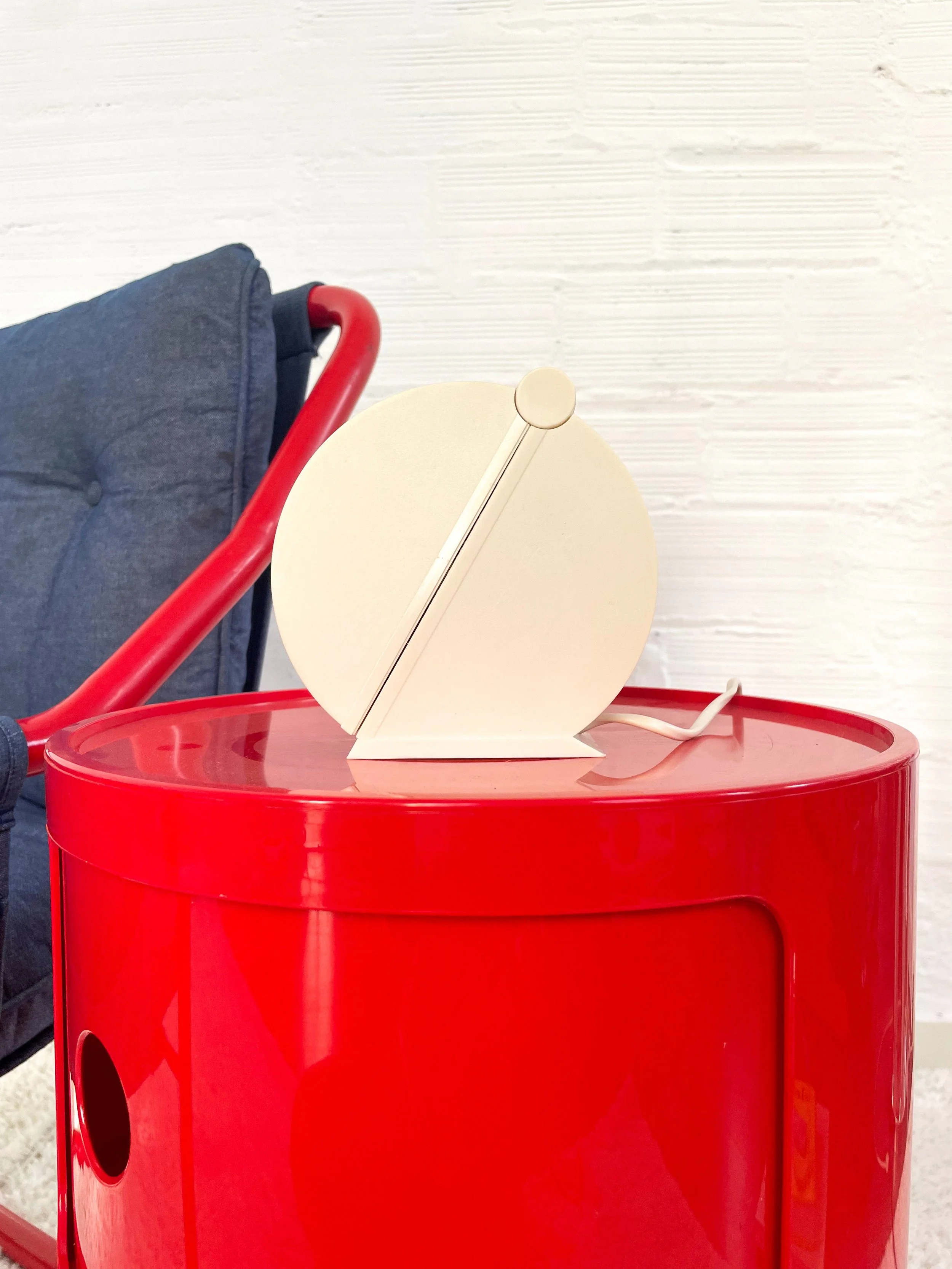 Lámpara de mesa modelo Disco de Mario Bertorelle. Italia, años 70. Monda Lironda Vintage