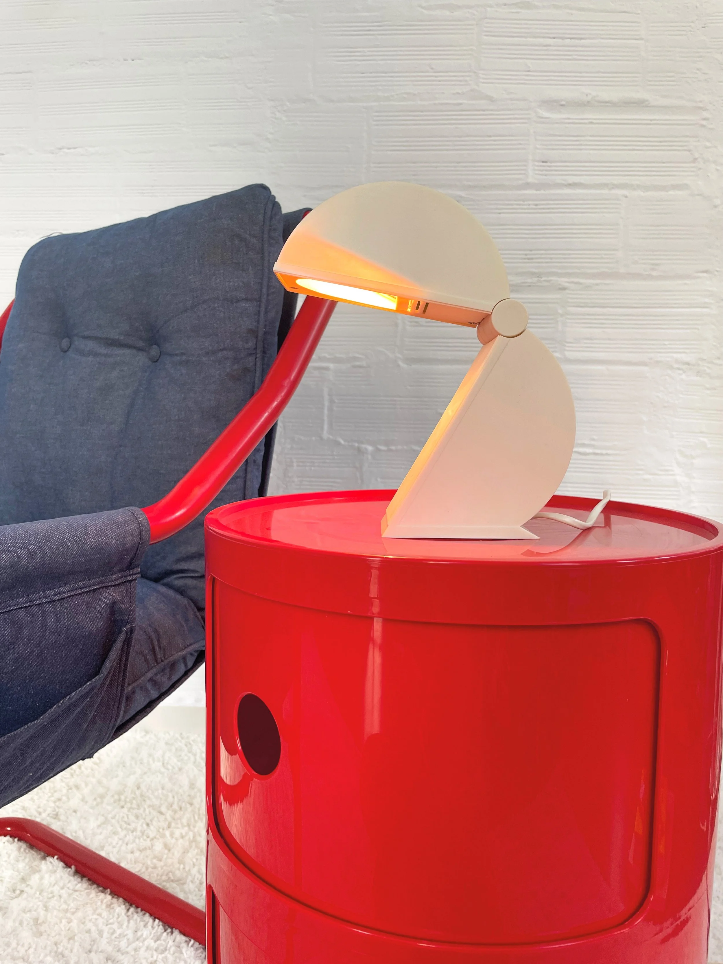 Lámpara de mesa modelo Disco de Mario Bertorelle. Italia, años 70. Monda Lironda Vintage