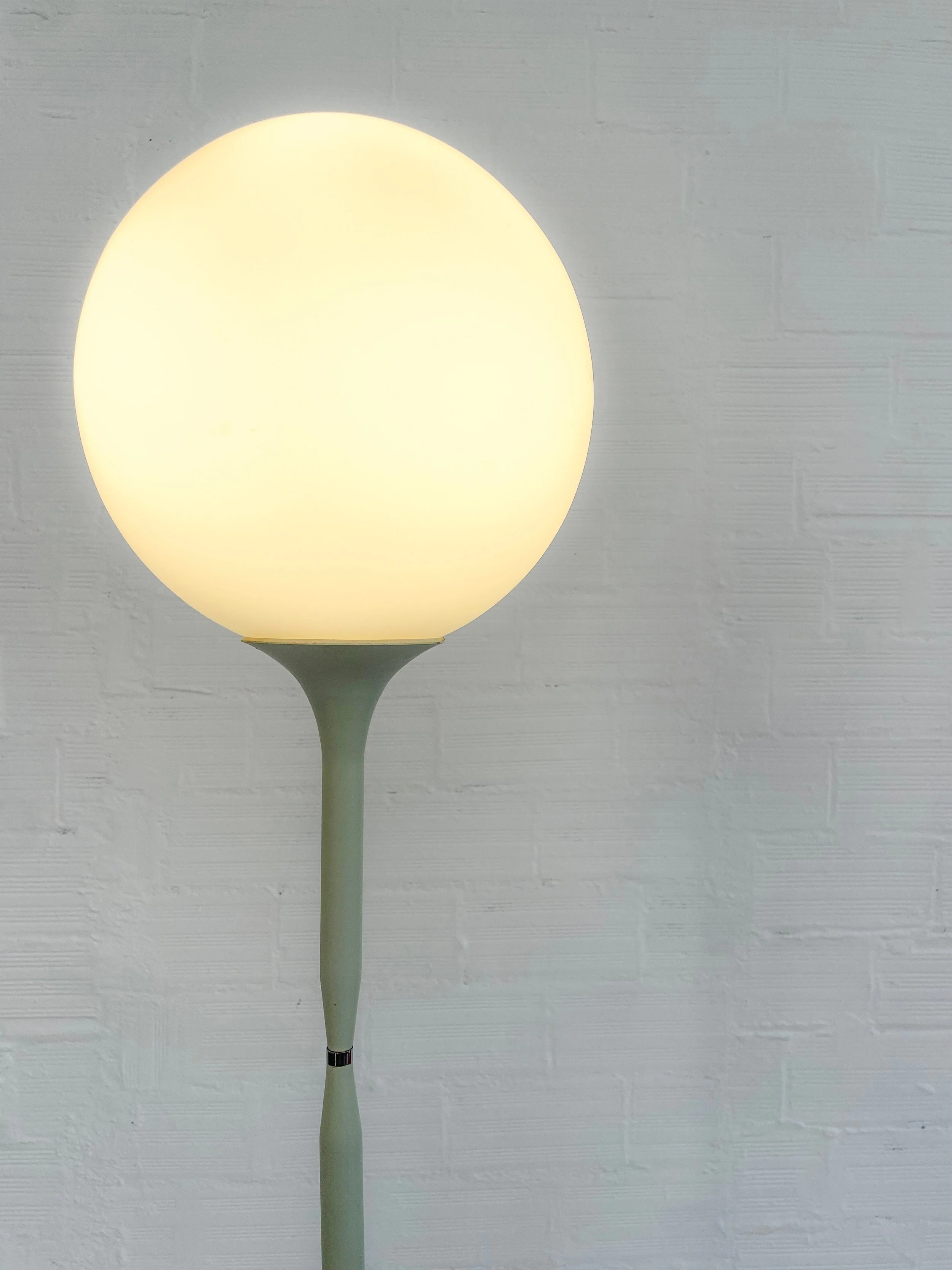 Lámpara de pie Artemide Castore. Italia 2003. Monda Lironda Vintage