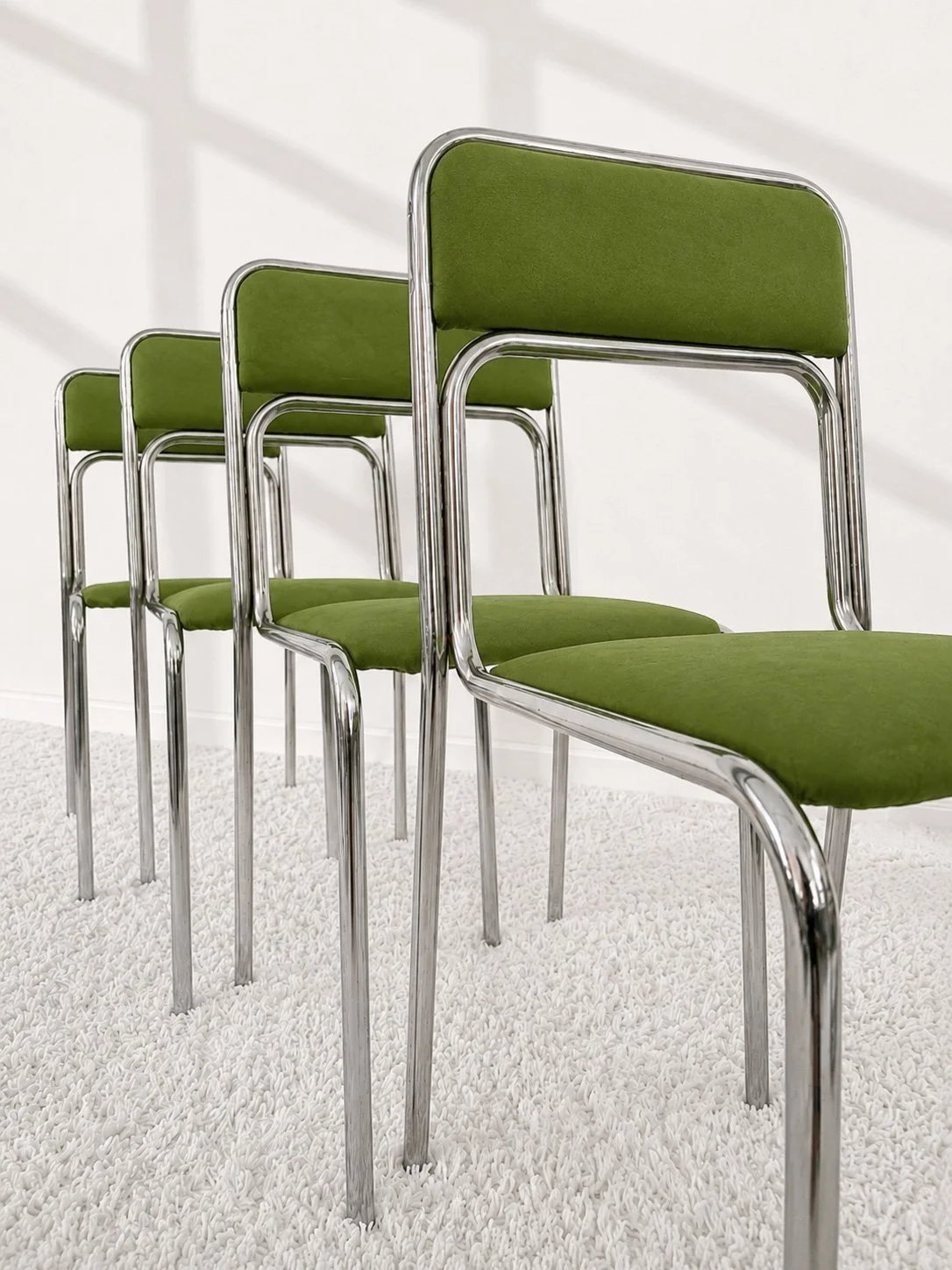 Sillas bauhaus terciopelo verde. Italia 1970. Monda Lironda Vintage