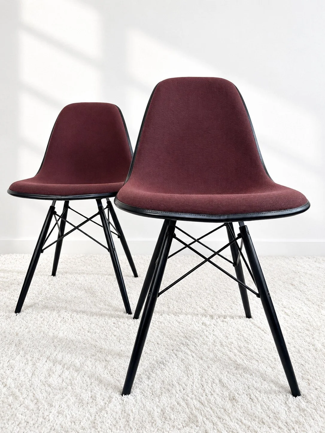 Sillas de Charles y Ray Eames para Vitra
