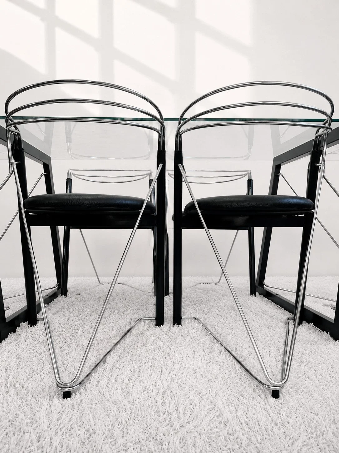 Mesa de comedor postmoderna de inspiración Mario Botta, años 80. Monda Lironda Vintage