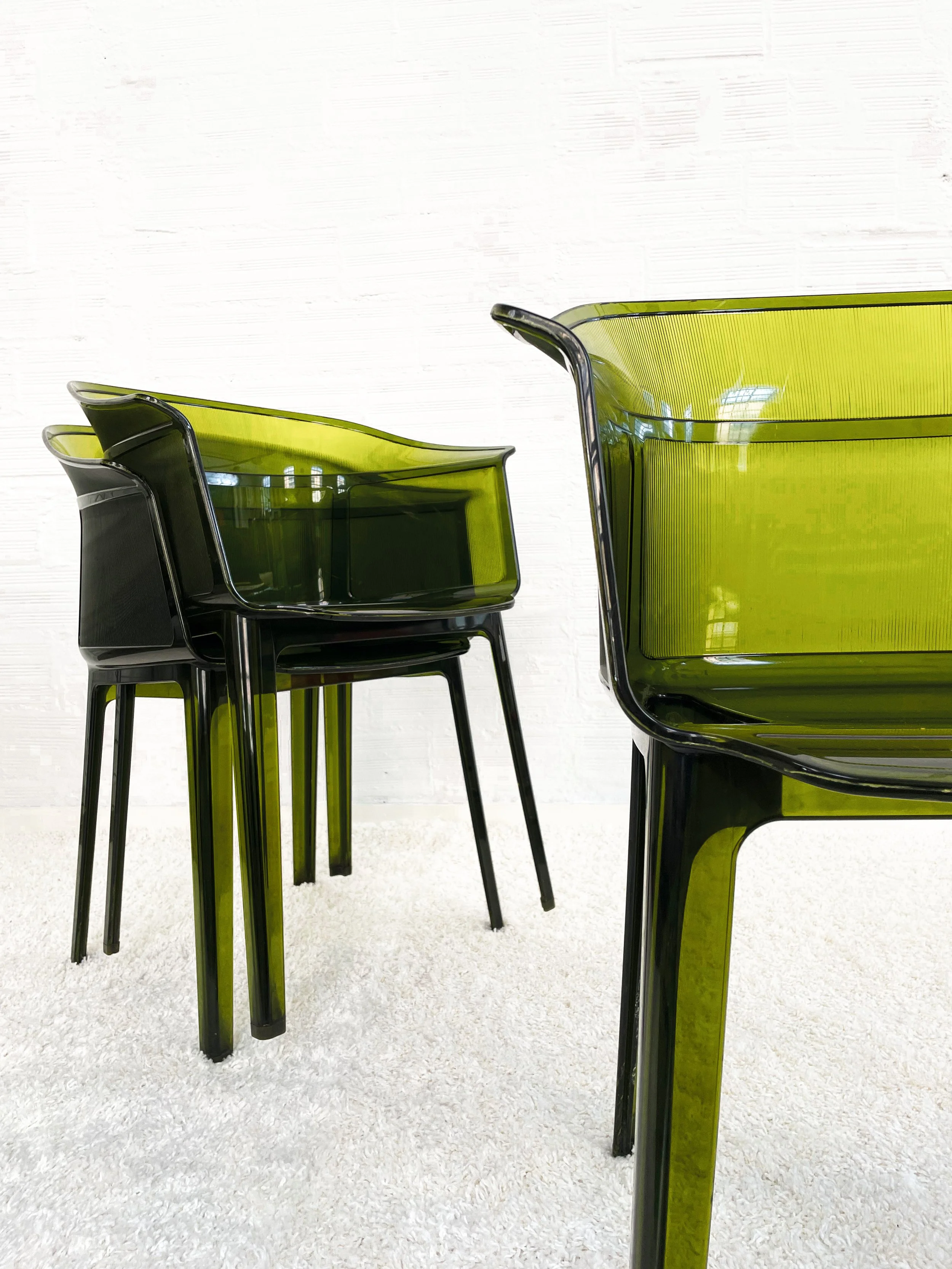 Silla Papyrus para Kartell. Diseñada por Ronan & Erwan Bouroullec. Italia 2008. Monda Lironda Vintage
