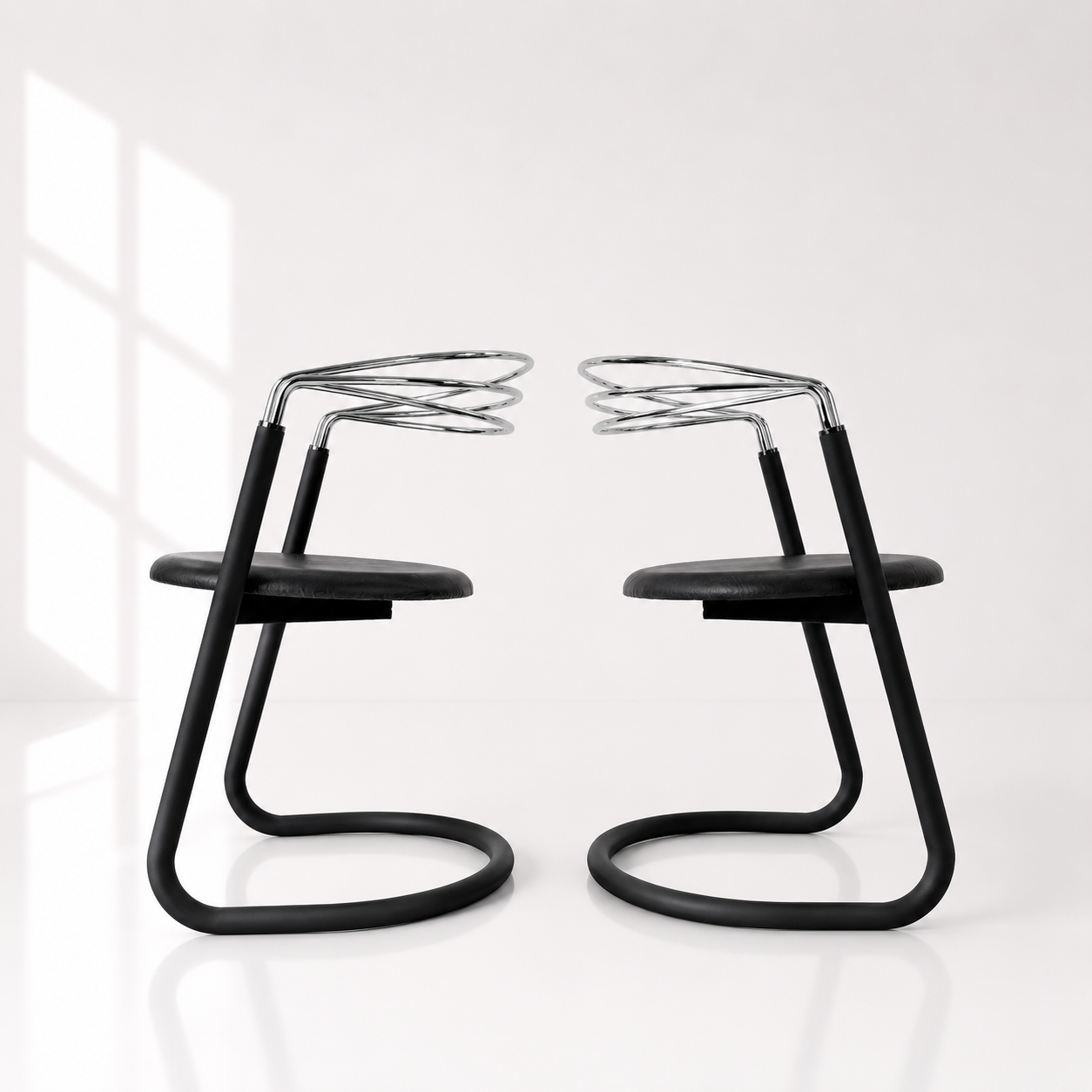 Silla cantilever estilo Willy Rizzo. Monda Lironda Vintage