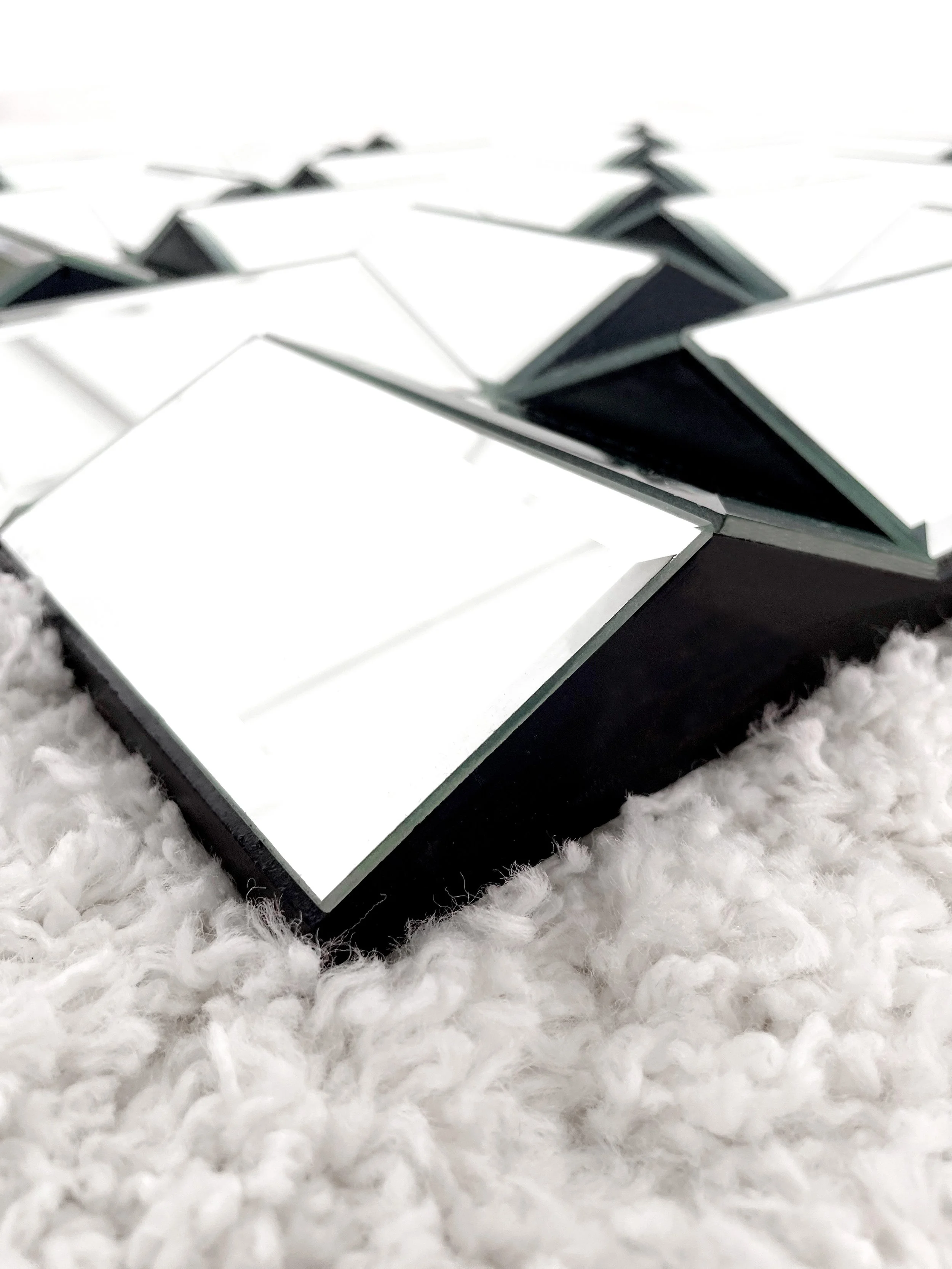 Espejo cubista. Neil Small. 70s. Monda Lironda Vintage