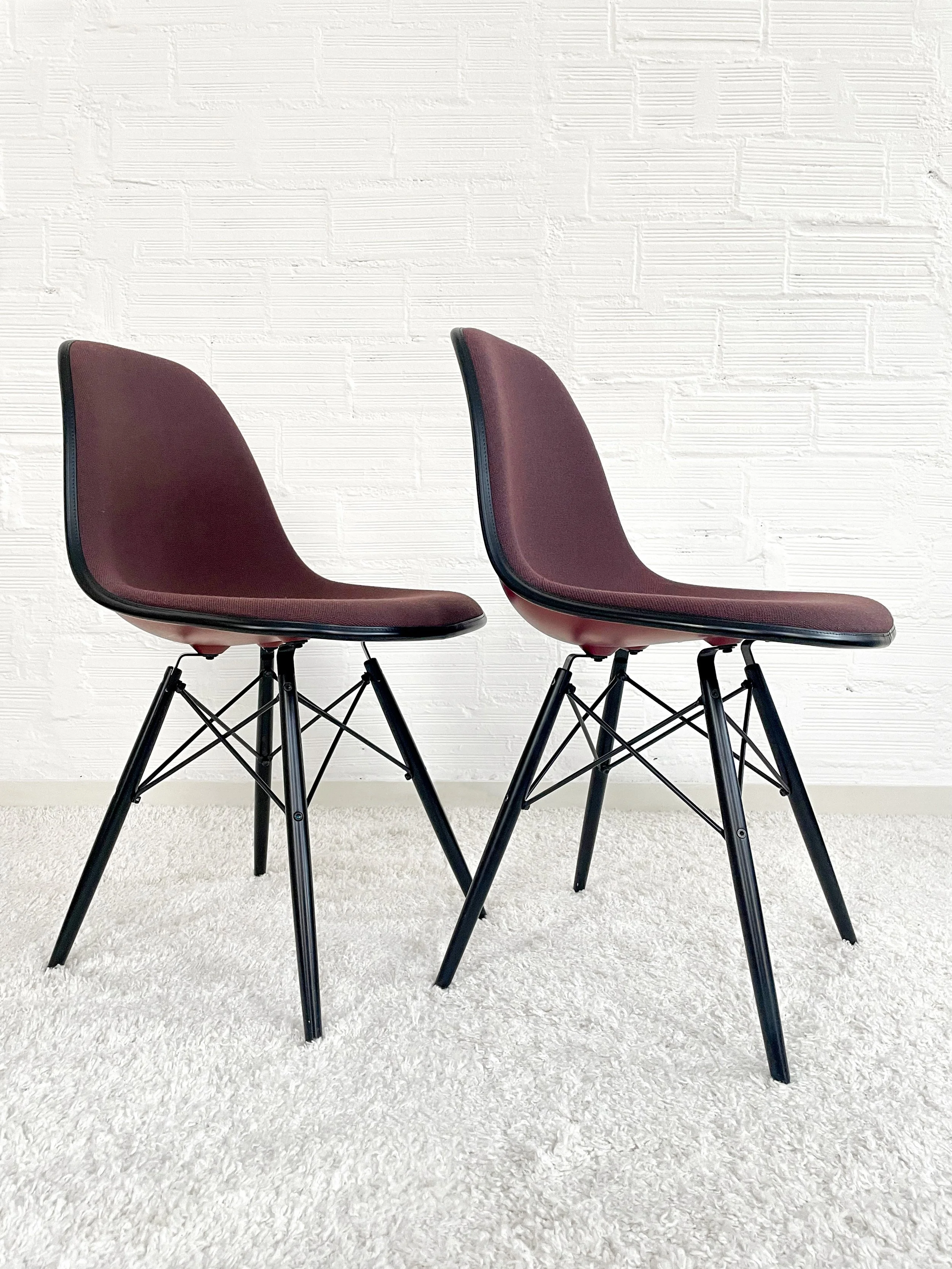 Sillas de Charles y Ray Eames para Vitra. Monda Lironda Vintage
