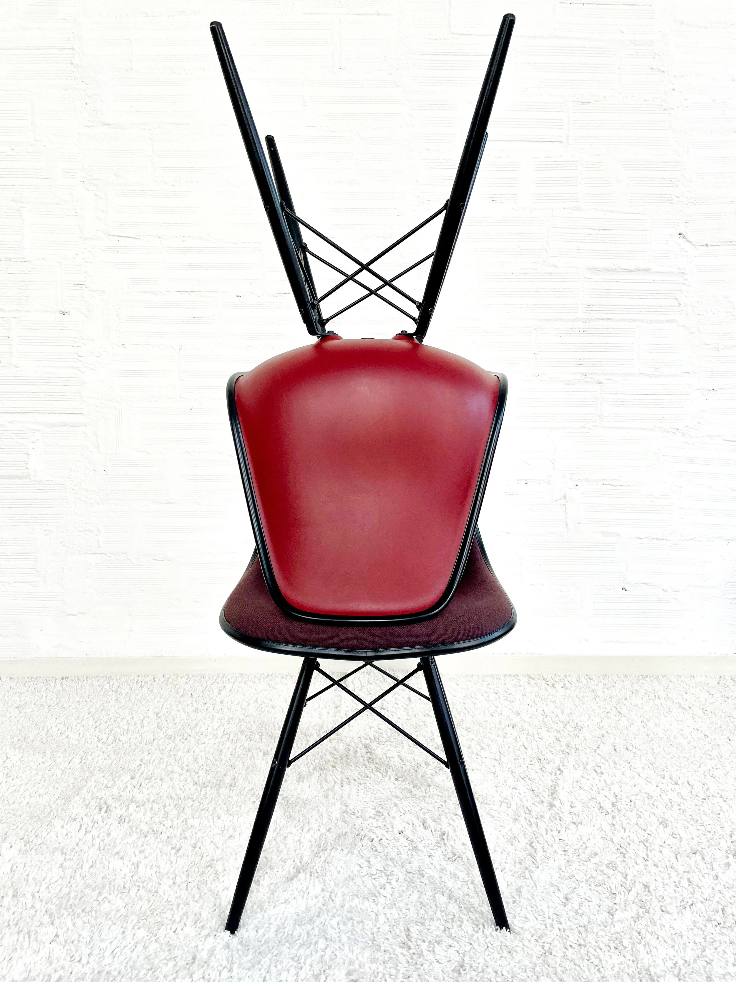 Sillas de Charles y Ray Eames para Vitra. Monda Lironda Vintage