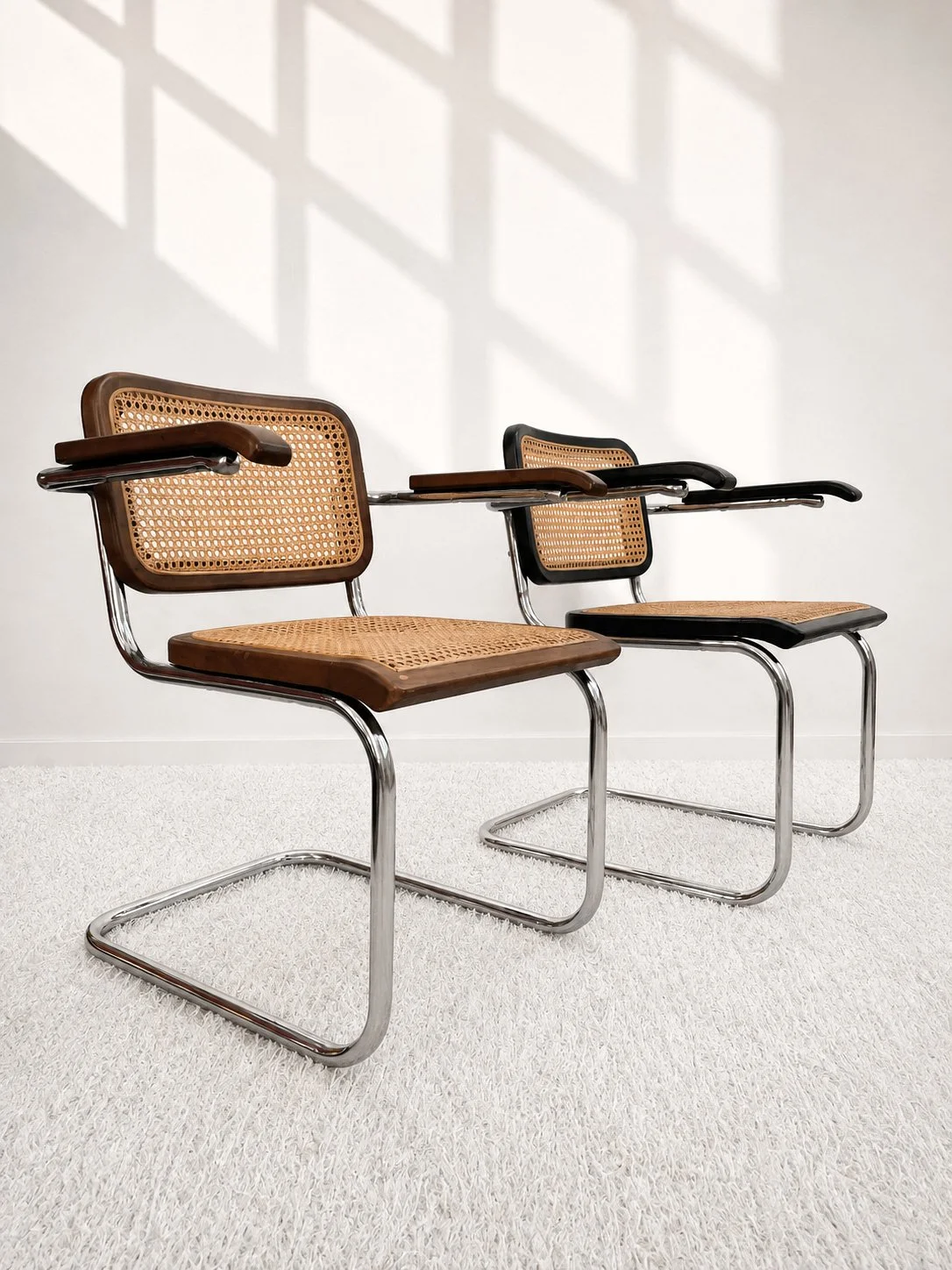 Silla cantilever estilo Cesca B64 en negro y rejilla, años 70. Monda Lironda Vintage (copia)